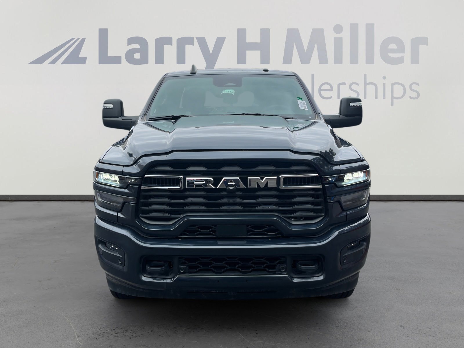 2025 RAM 2500 Big Horn - Photo 8