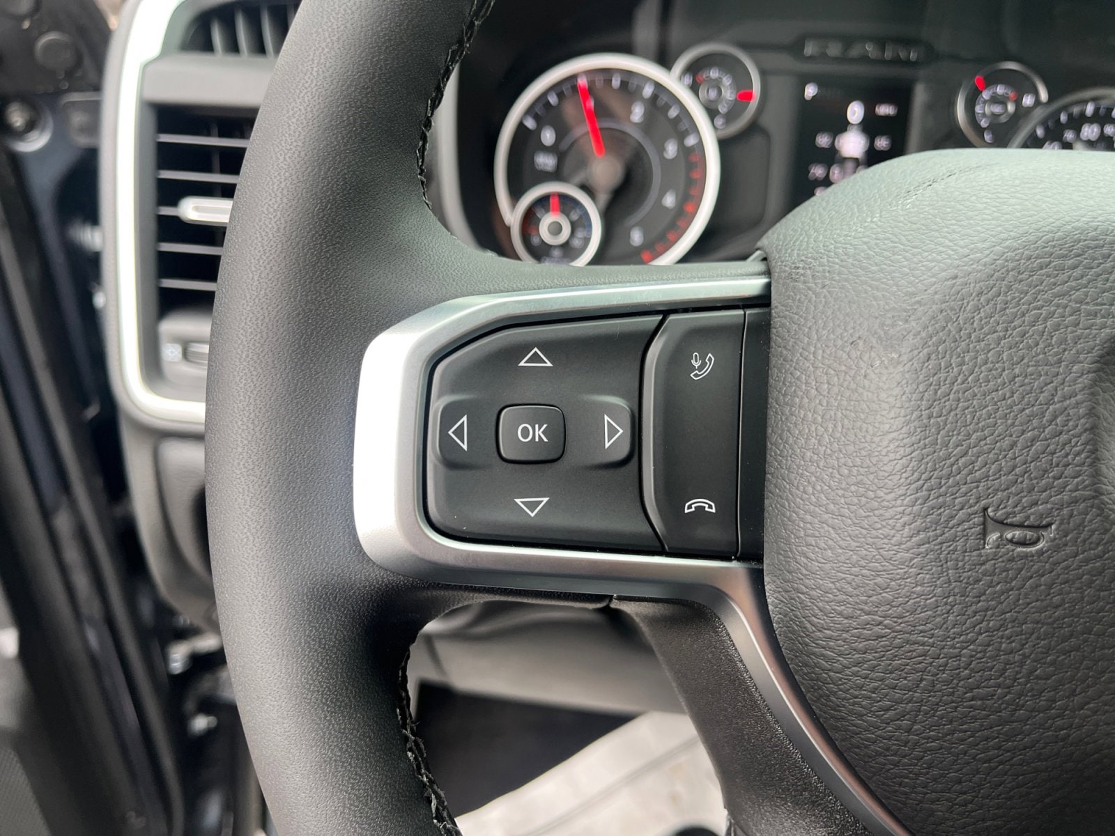 2025 RAM 2500 Big Horn - Photo 17