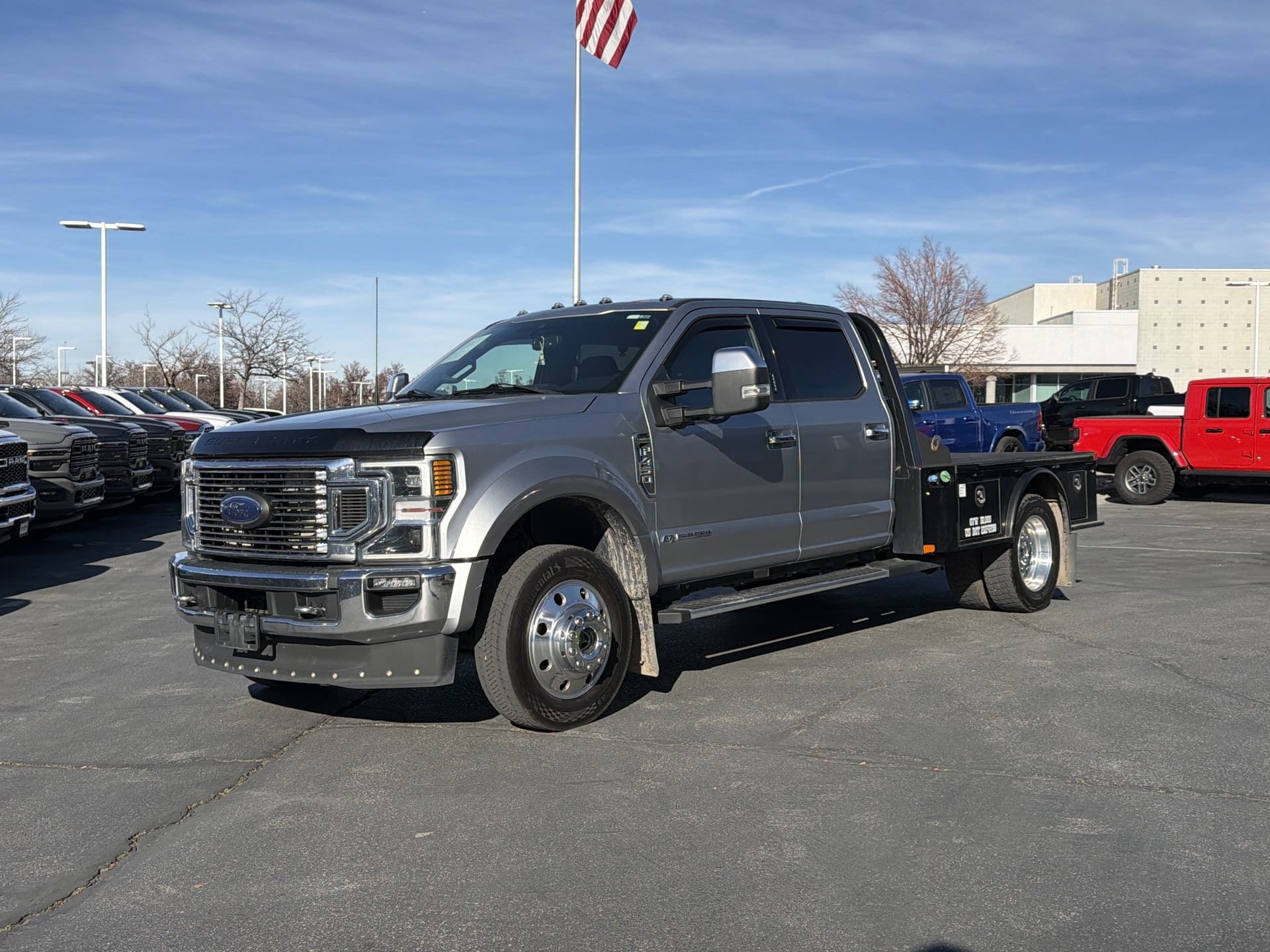 2022 Ford F-450 Super Duty Lariat's photo