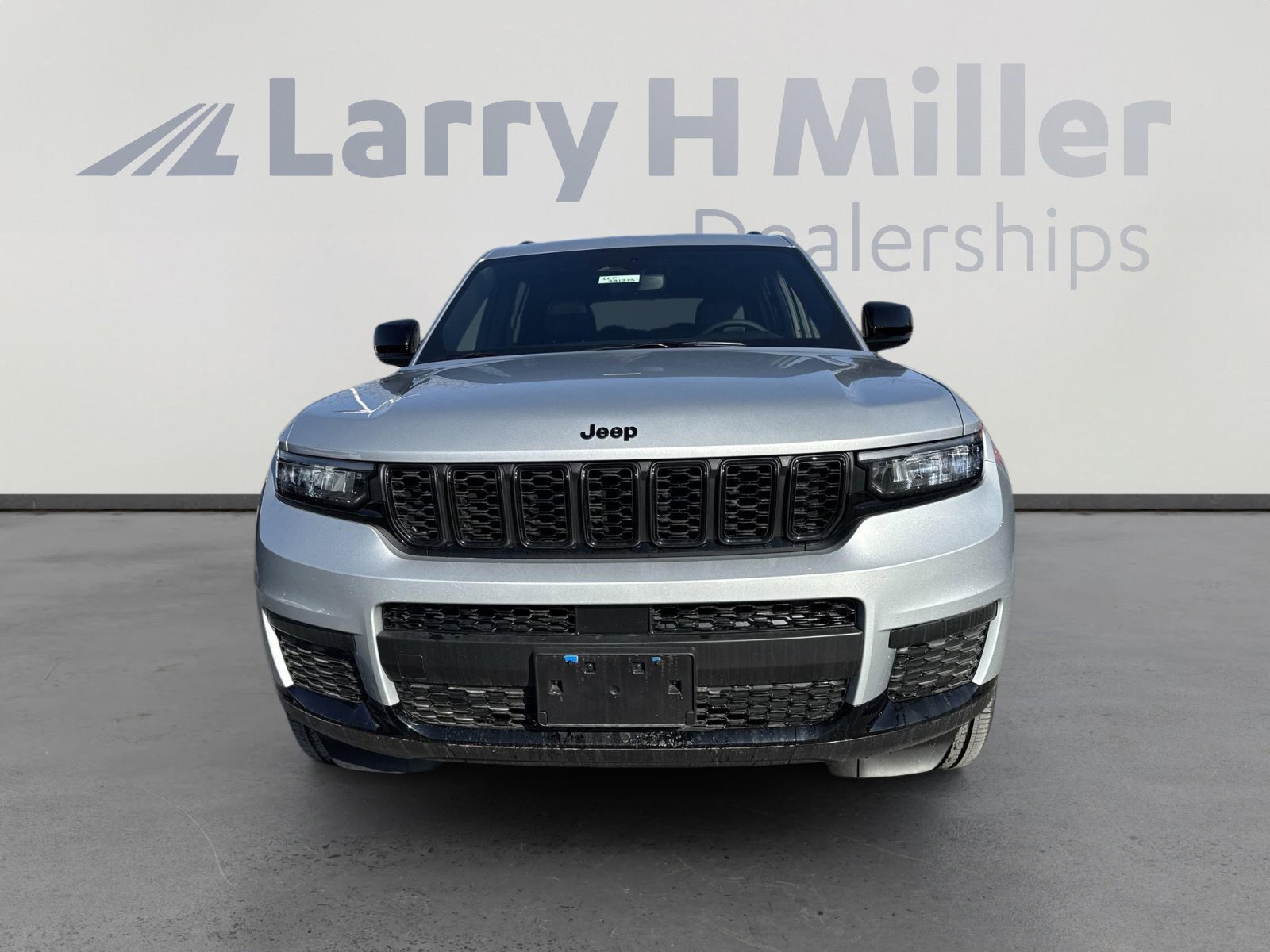 2024 Jeep Grand Cherokee Altitude X photo 3