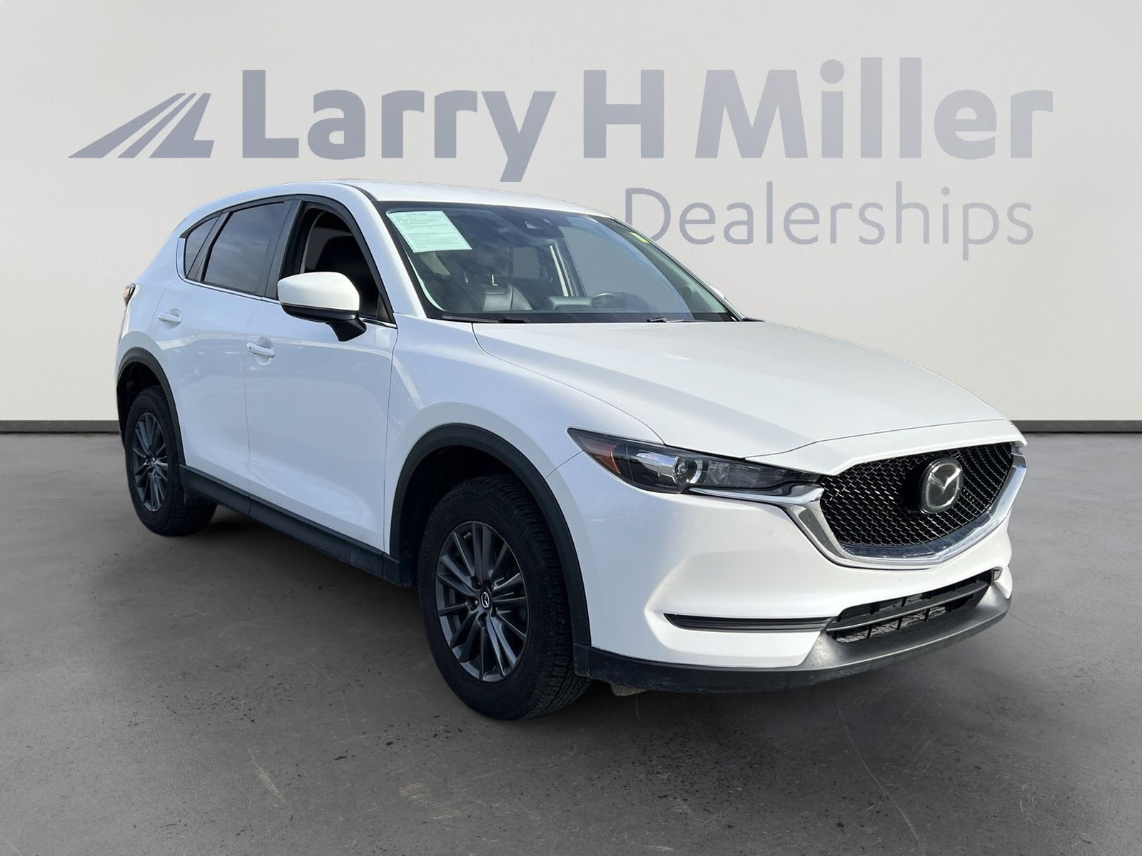 2020 Mazda CX-5 Touring photo 2