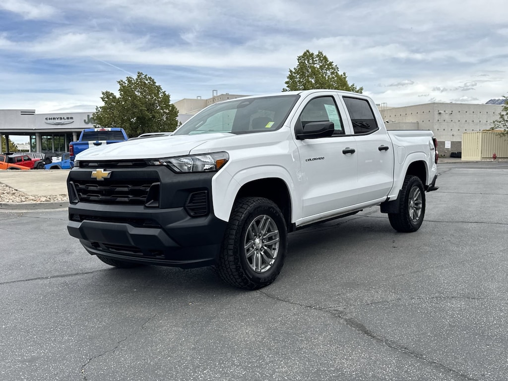 Used 2024 Chevrolet Colorado 4WD Work Truck Truck Crew Cab