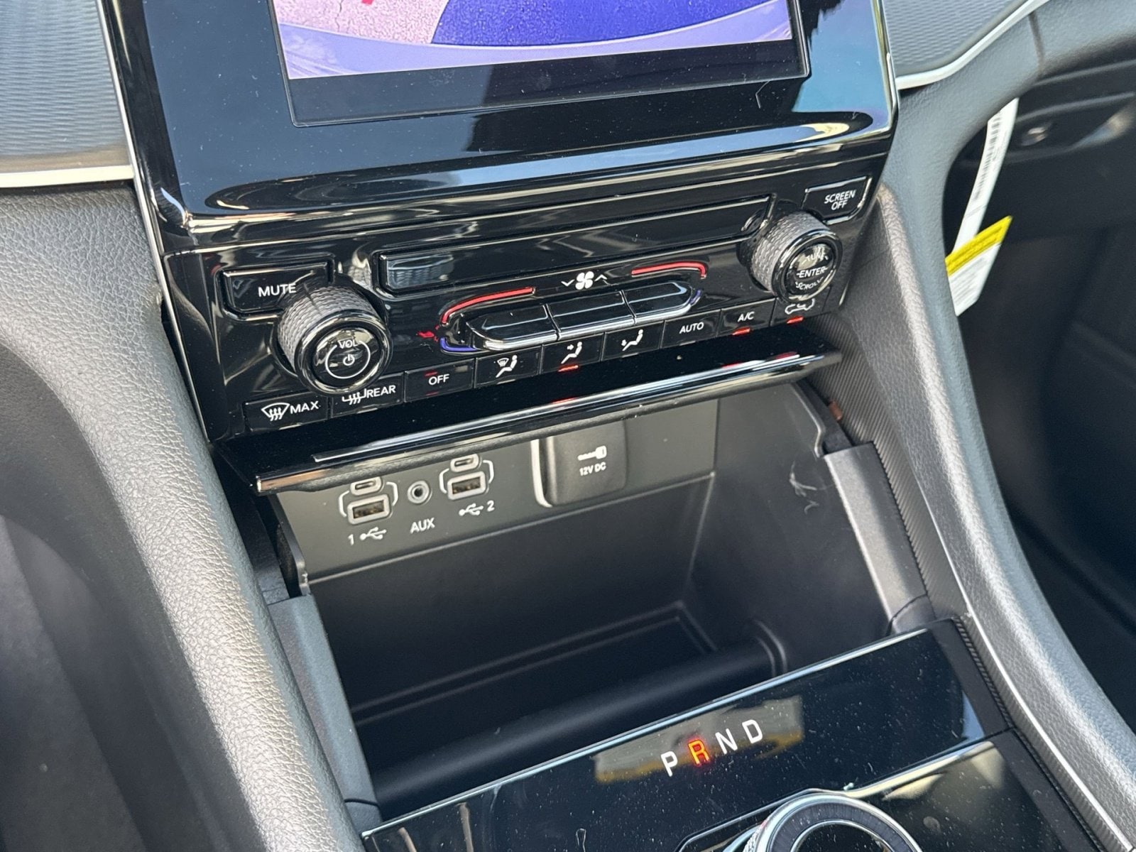 2025 Jeep Grand Cherokee Laredo - Photo 27