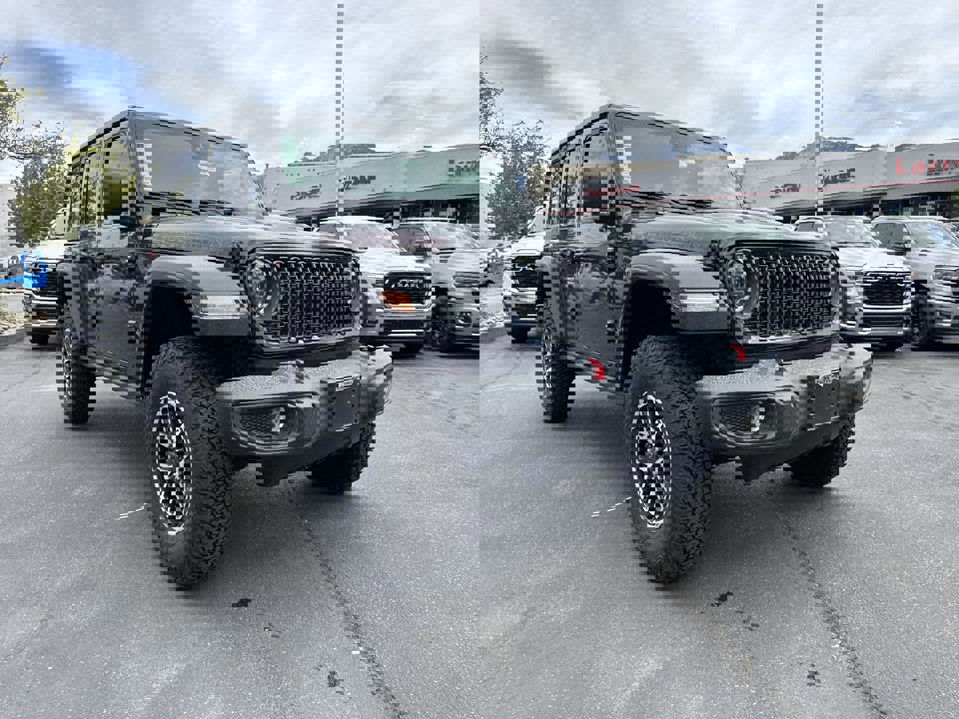2025 Jeep Wrangler Rubicon photo 2