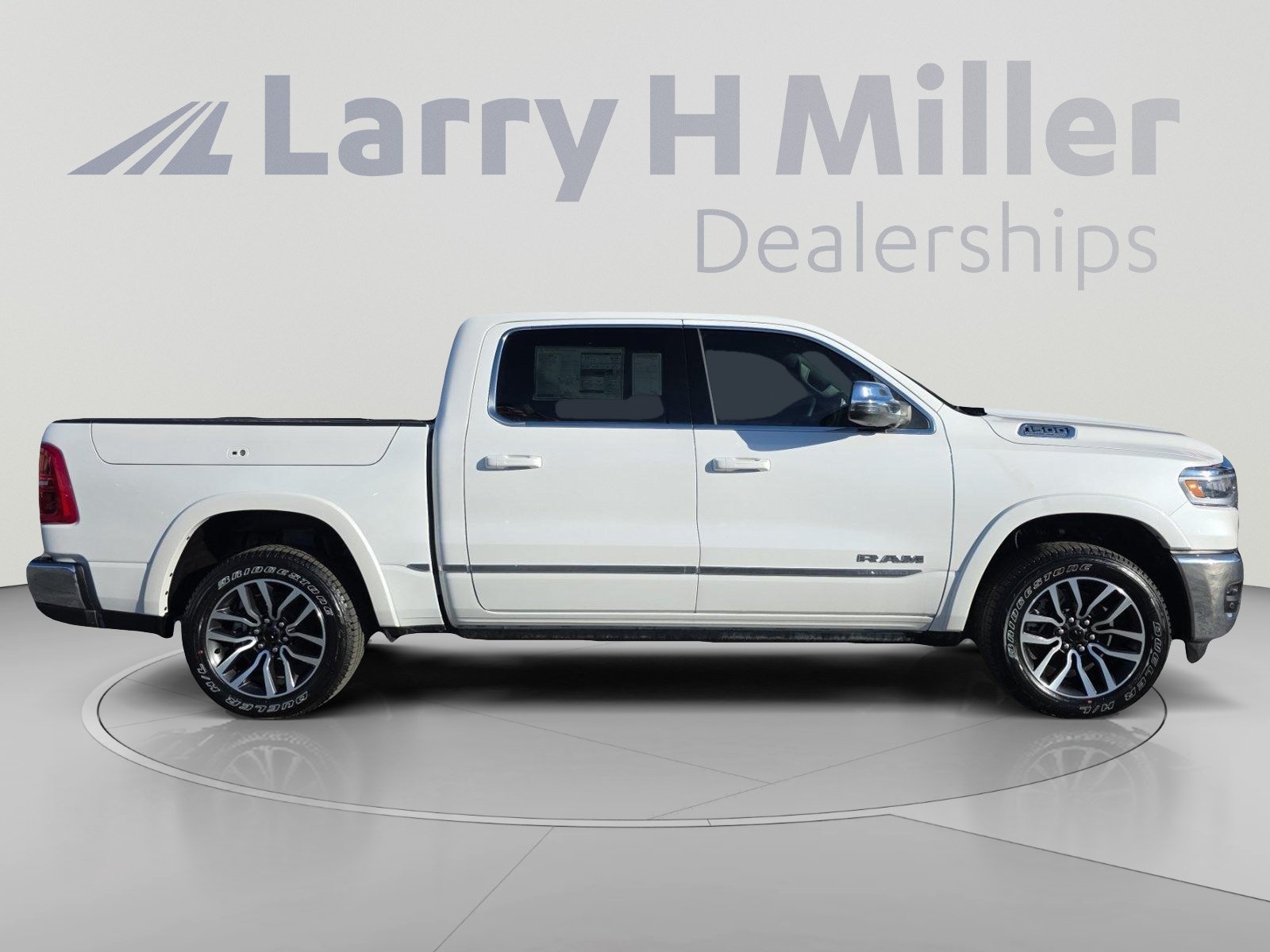 2026 RAM 1500 Limited - Photo 6