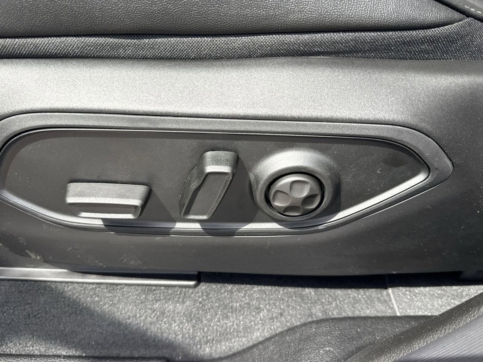 2025 Jeep Grand Cherokee Altitude - Photo 19