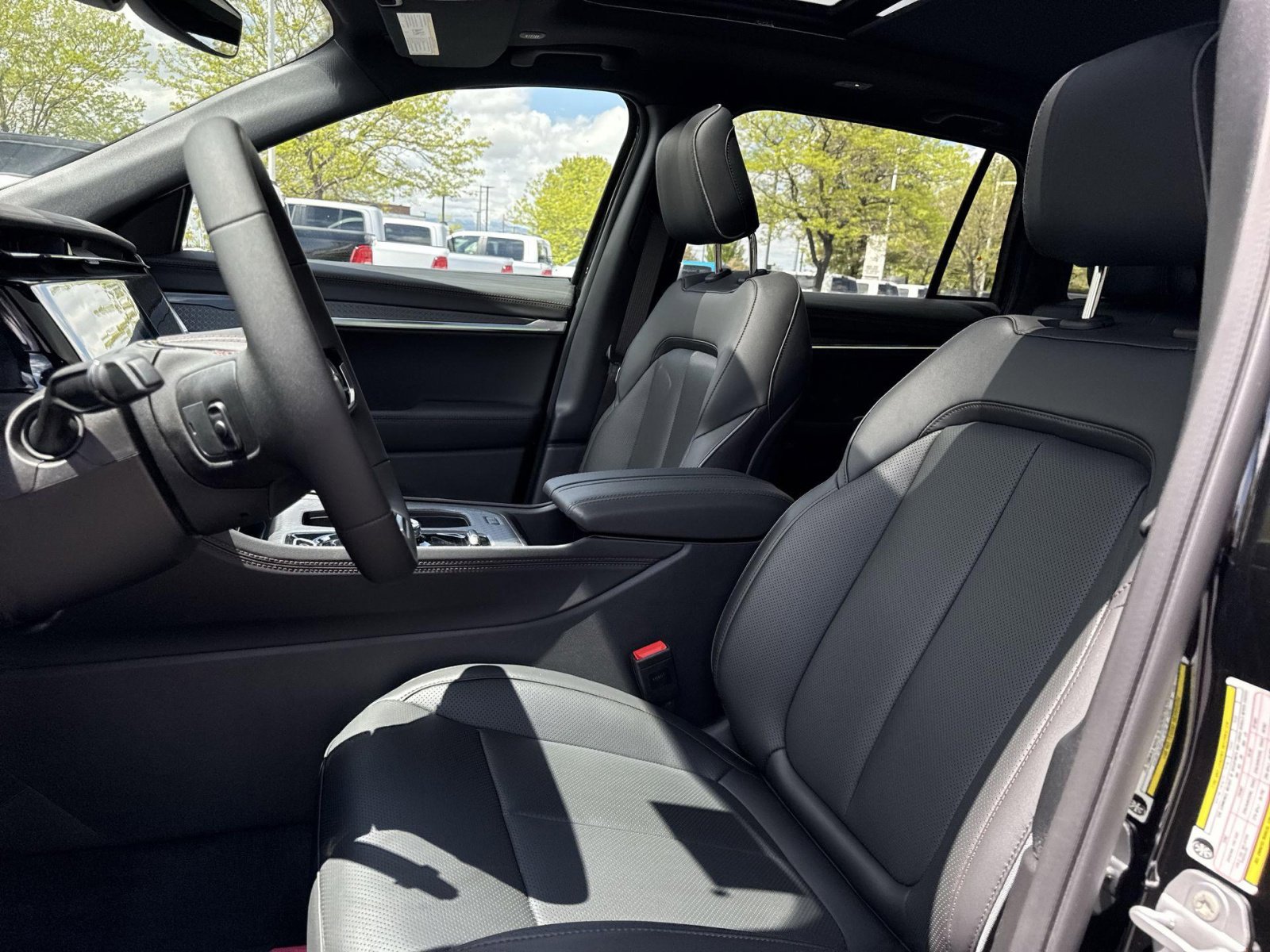 2025 Jeep Wagoneer S Limited - Photo 18