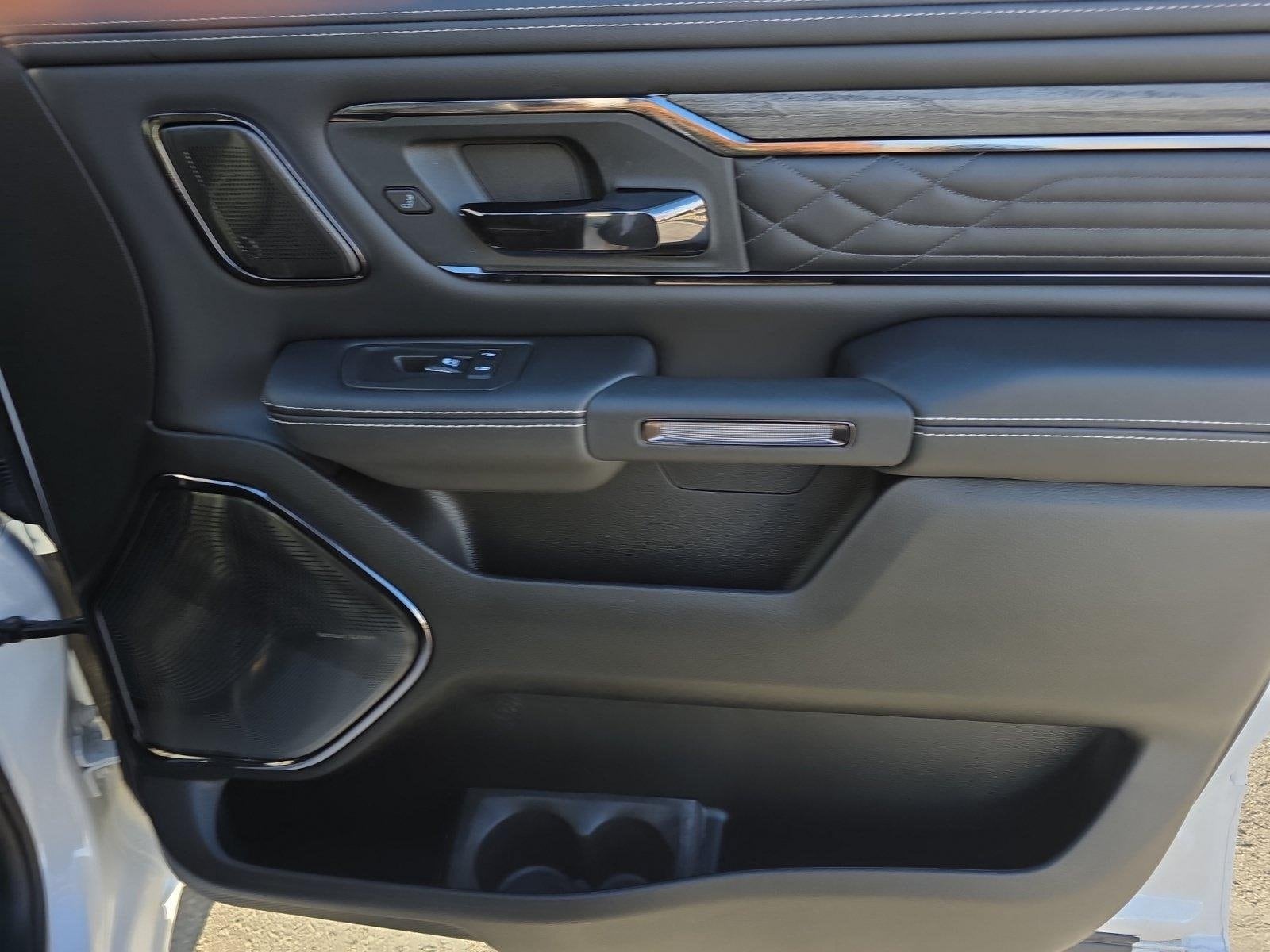 2026 RAM 1500 Limited - Photo 32