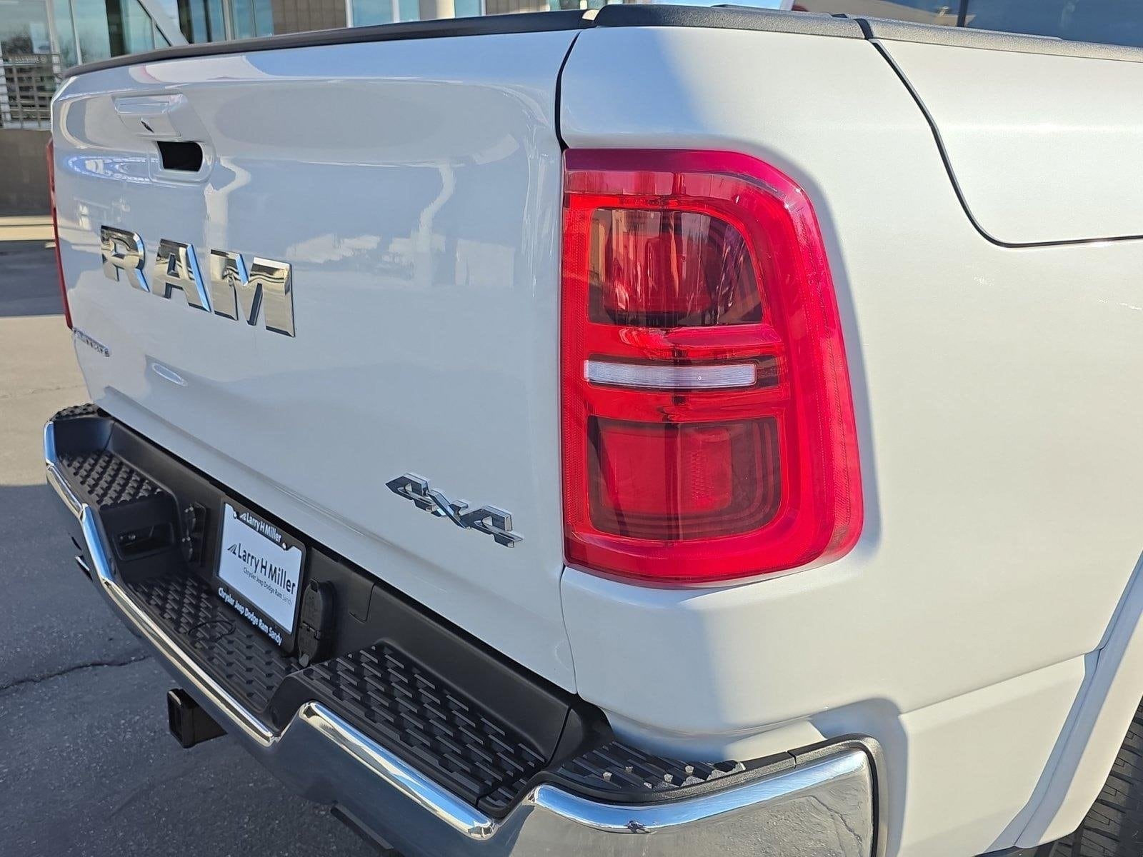 2026 RAM 1500 Limited - Photo 10