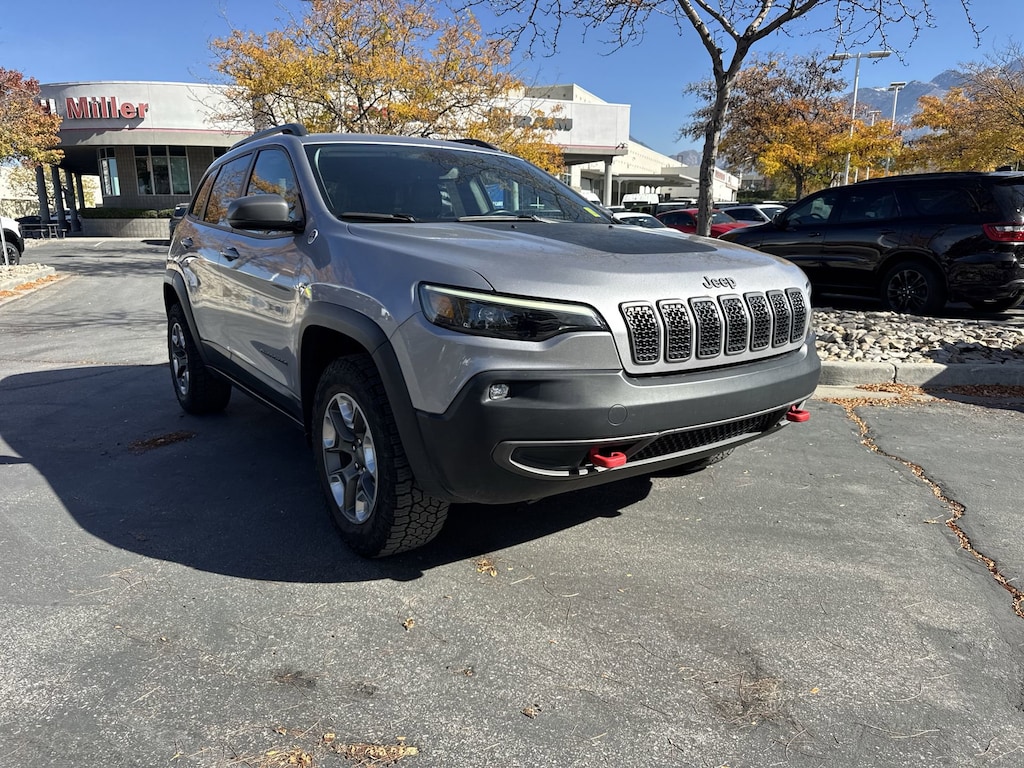 Used 2019 Jeep Cherokee Trailhawk SUV