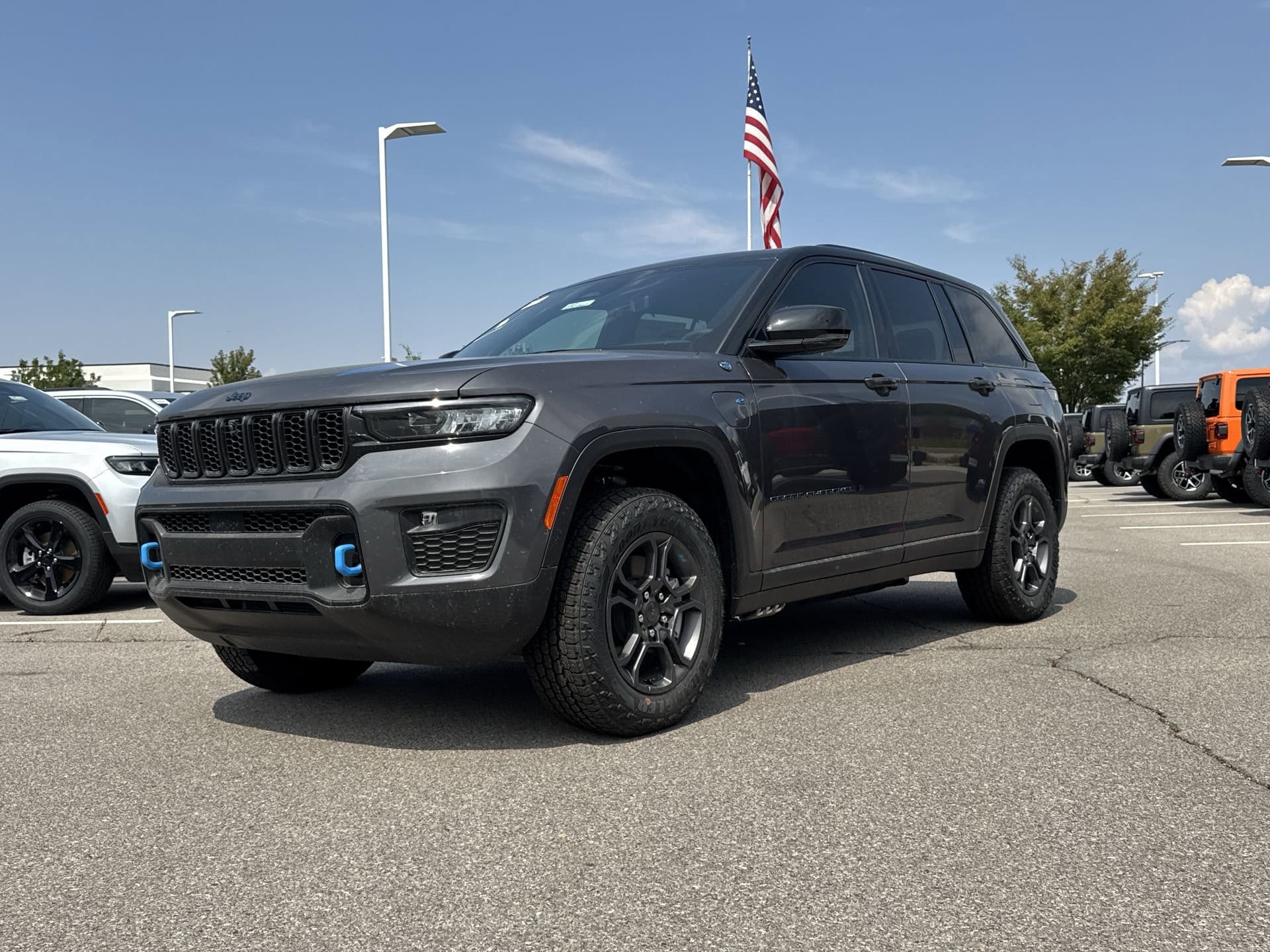 2025 Jeep Grand Cherokee Trailhawk 4xe's photo