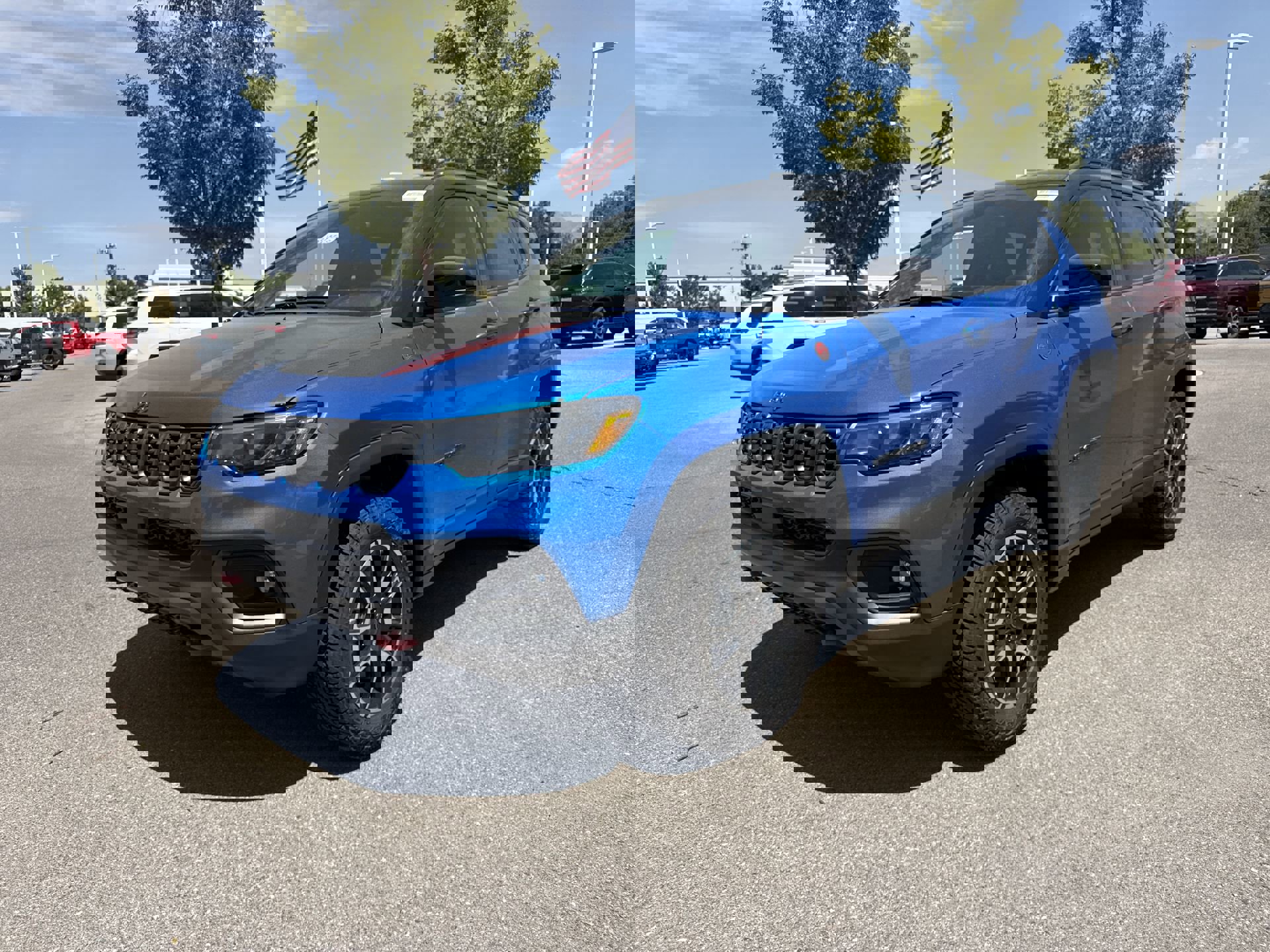 2025 Jeep Compass Trailhawk photo 4