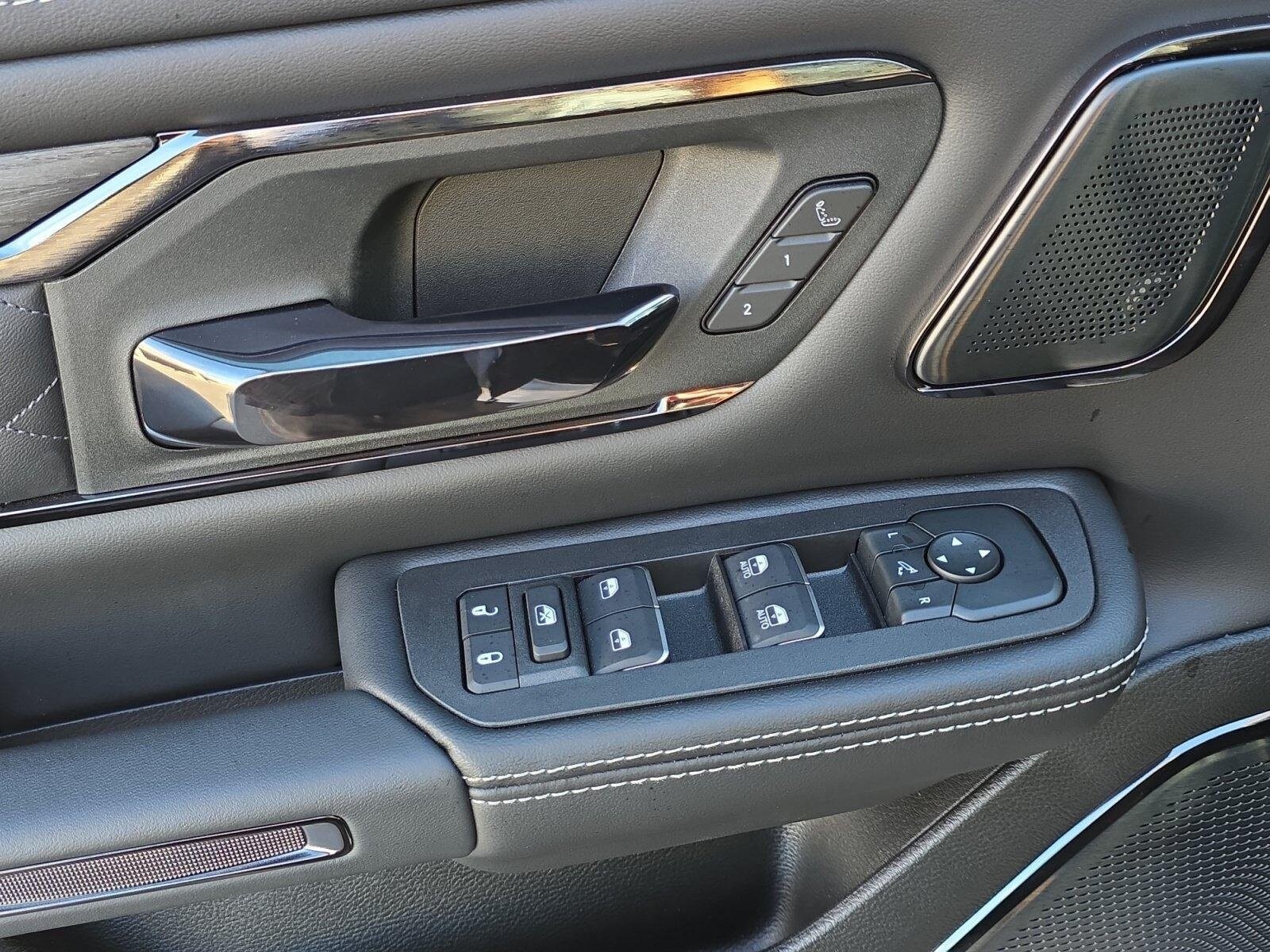 2026 RAM 1500 Limited - Photo 17