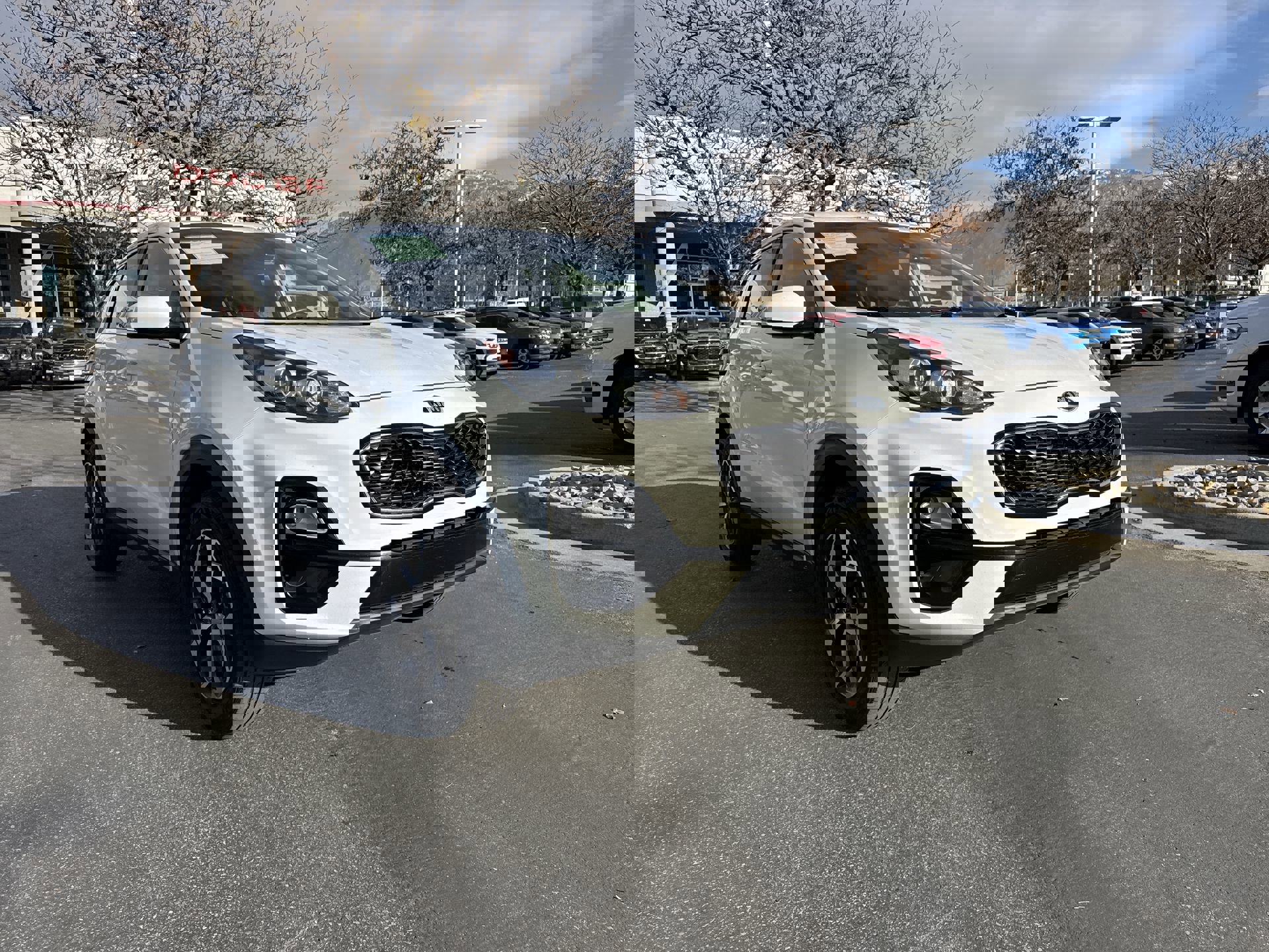 2020 Kia Sportage LX photo 2