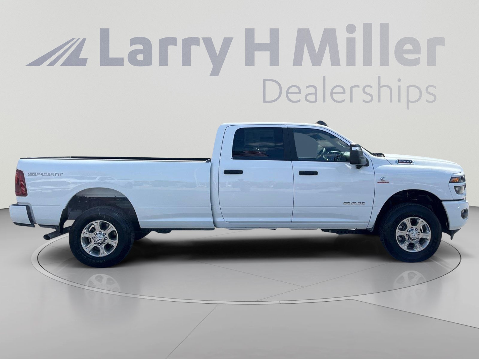 2026 RAM 2500 Big Horn - Photo 6