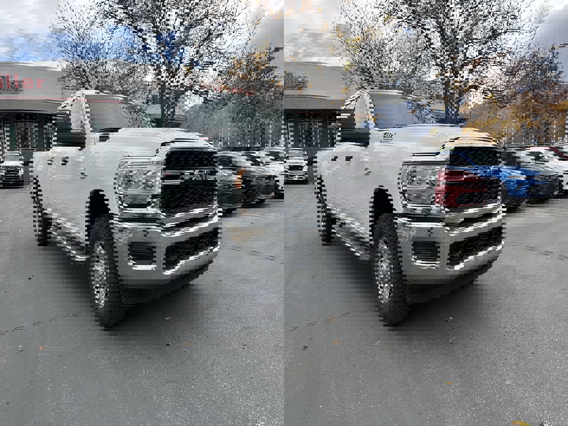 2023 Ram 2500 Tradesman photo 2