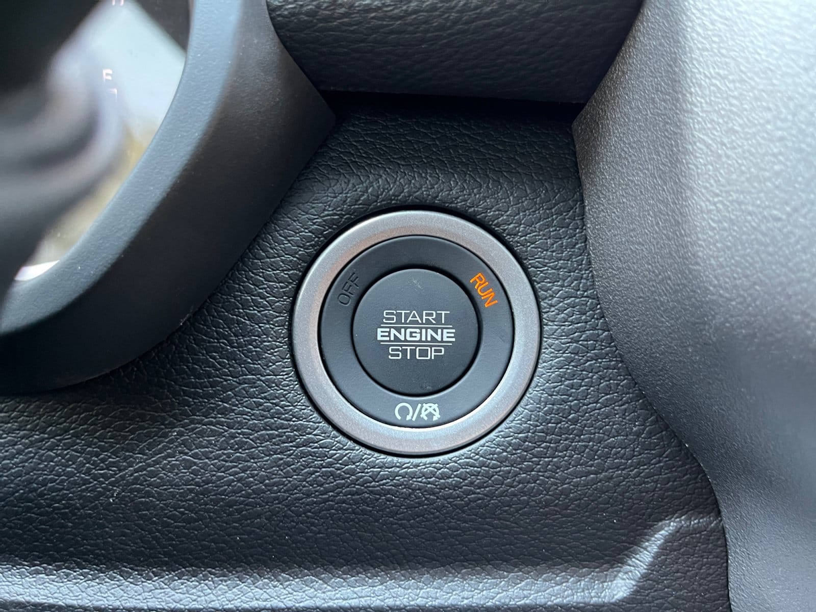 2026 RAM 3500 Laramie - Photo 20