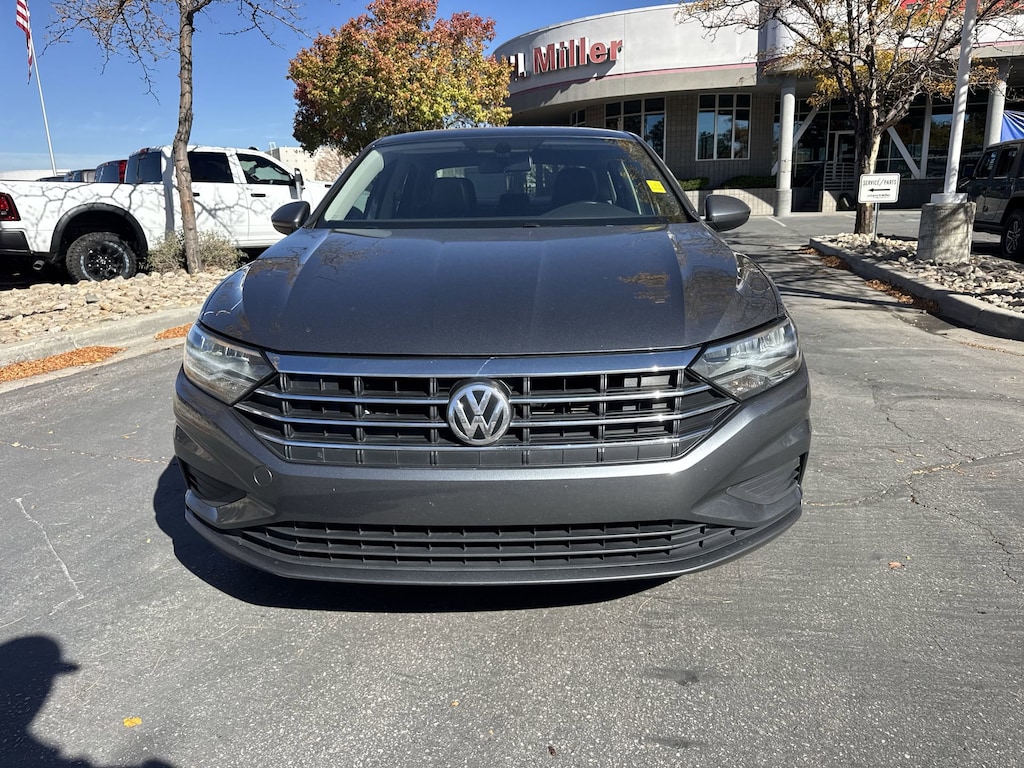 Used 2019 Volkswagen Jetta 1.4T SE Sedan