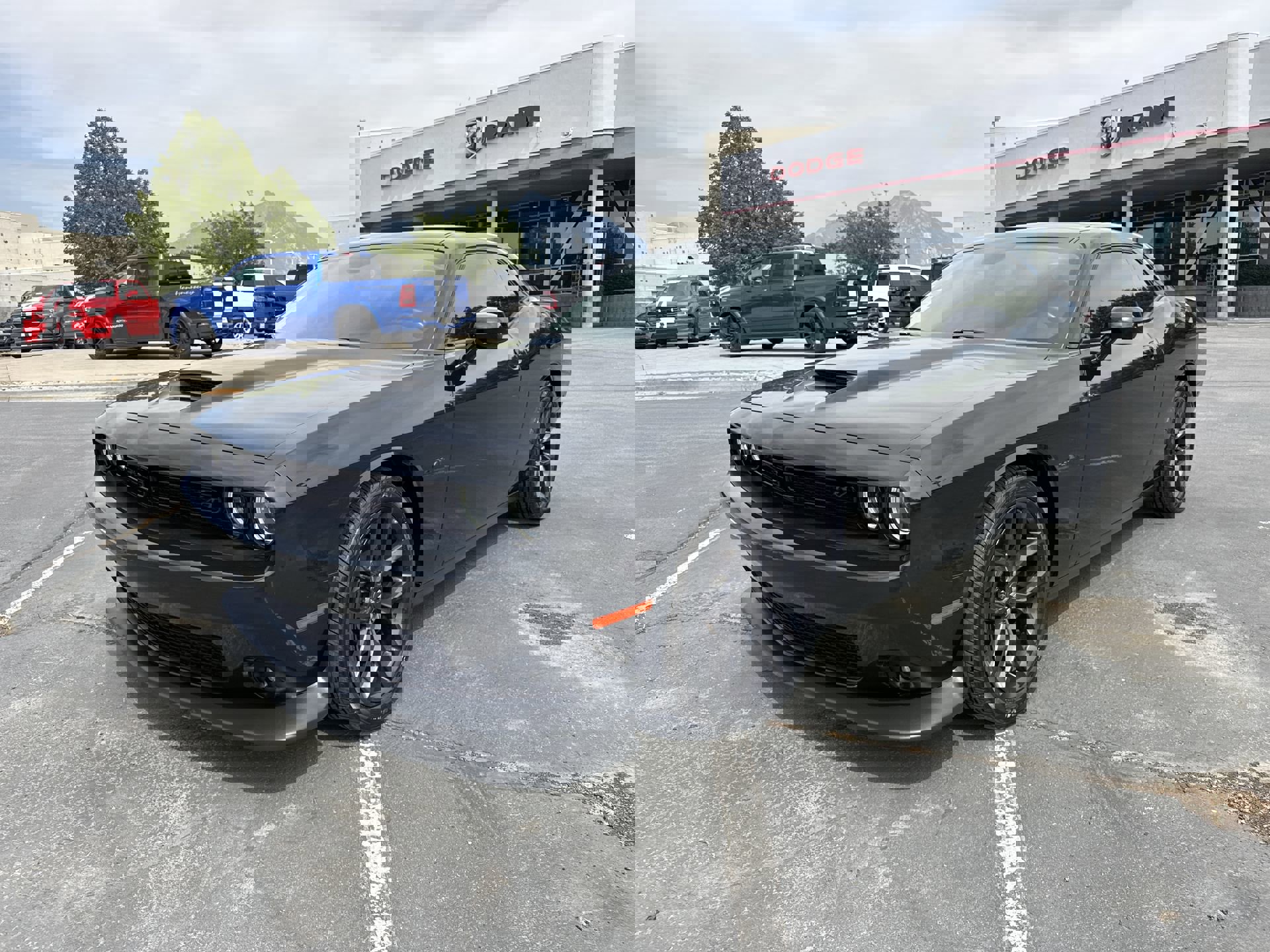 2020 Dodge Challenger R/T photo 4