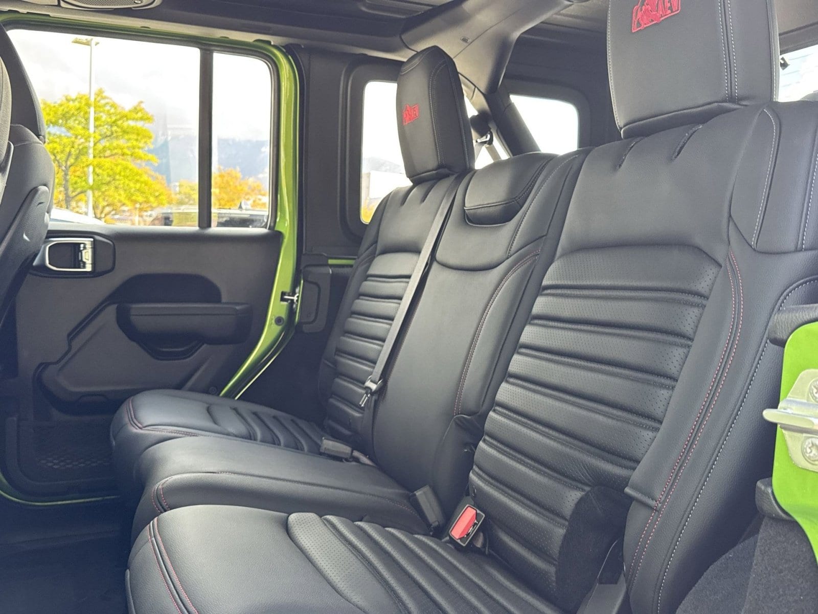 2025 Jeep Wrangler 4-Door Rubicon - Photo 29