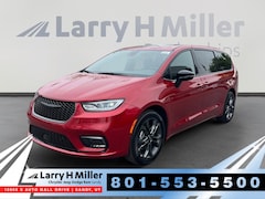 2026 Chrysler Pacifica Select Passenger Van
