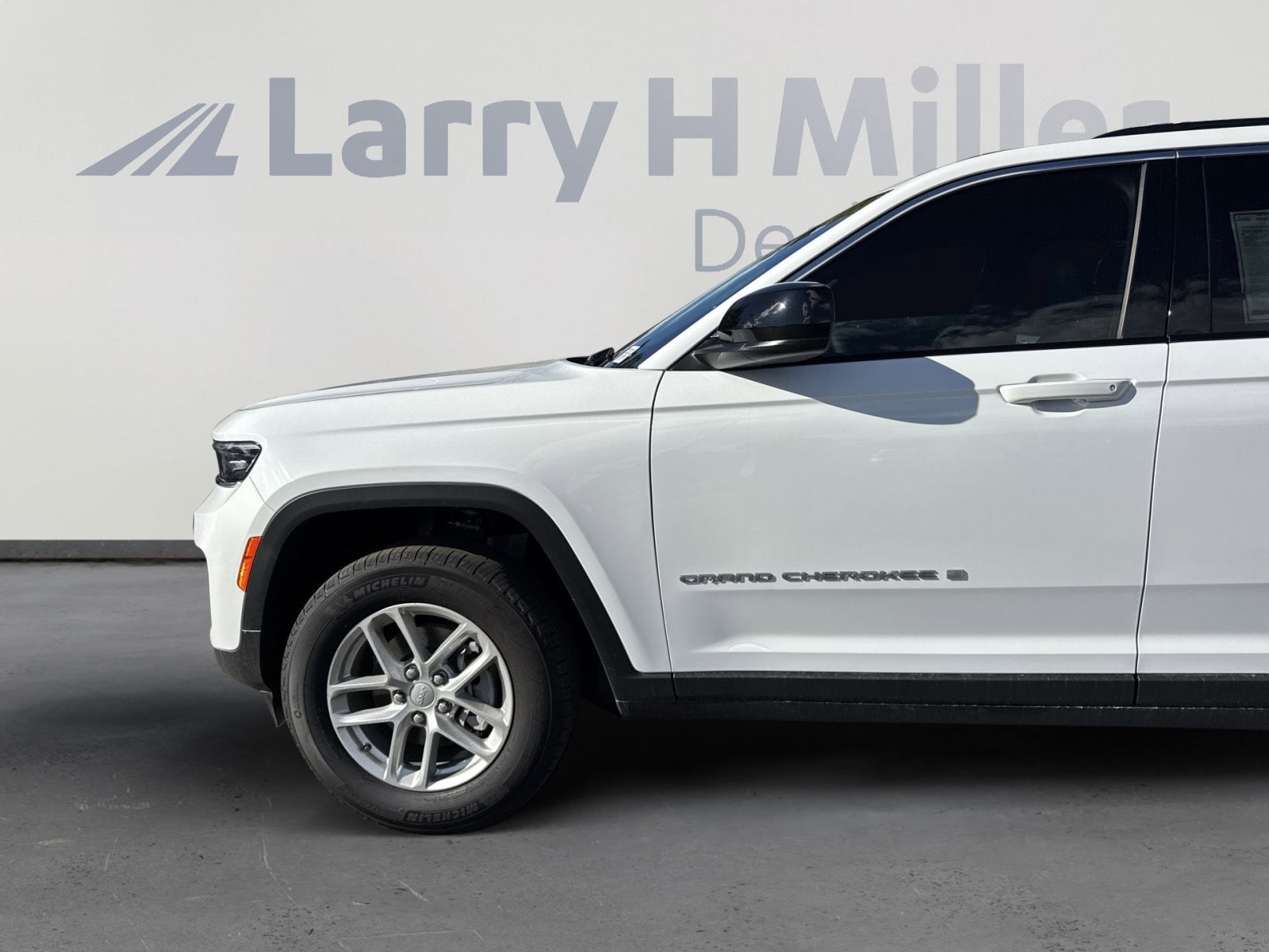 2025 Jeep Grand Cherokee Laredo - Photo 10