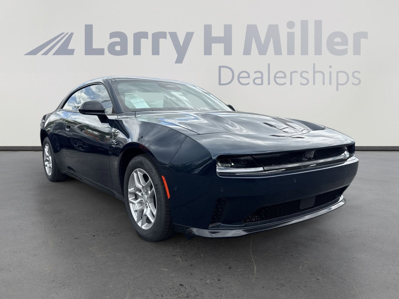 2025 Dodge Charger Daytona R/T - Photo 2