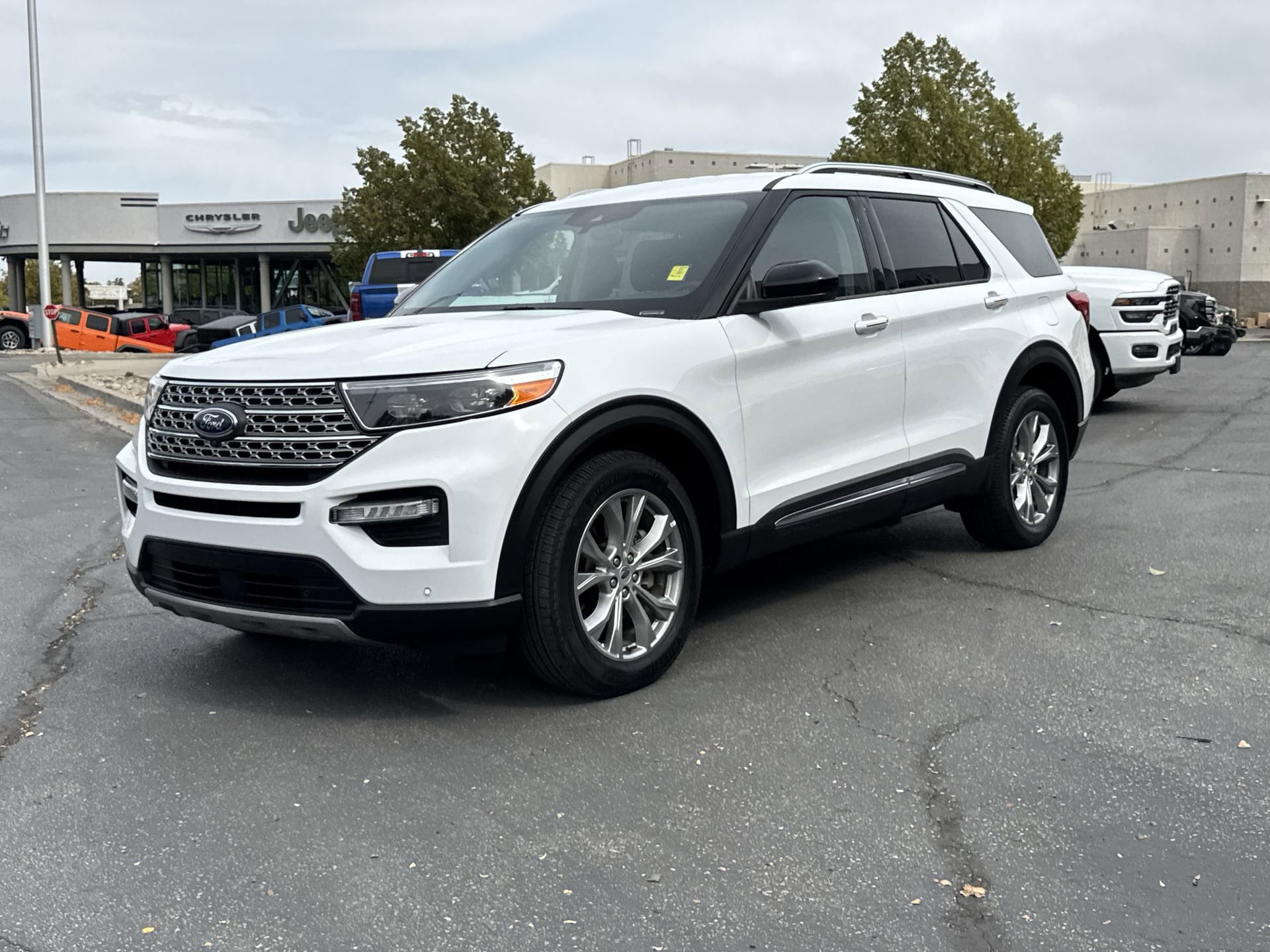 2024 Ford Explorer SUV 
