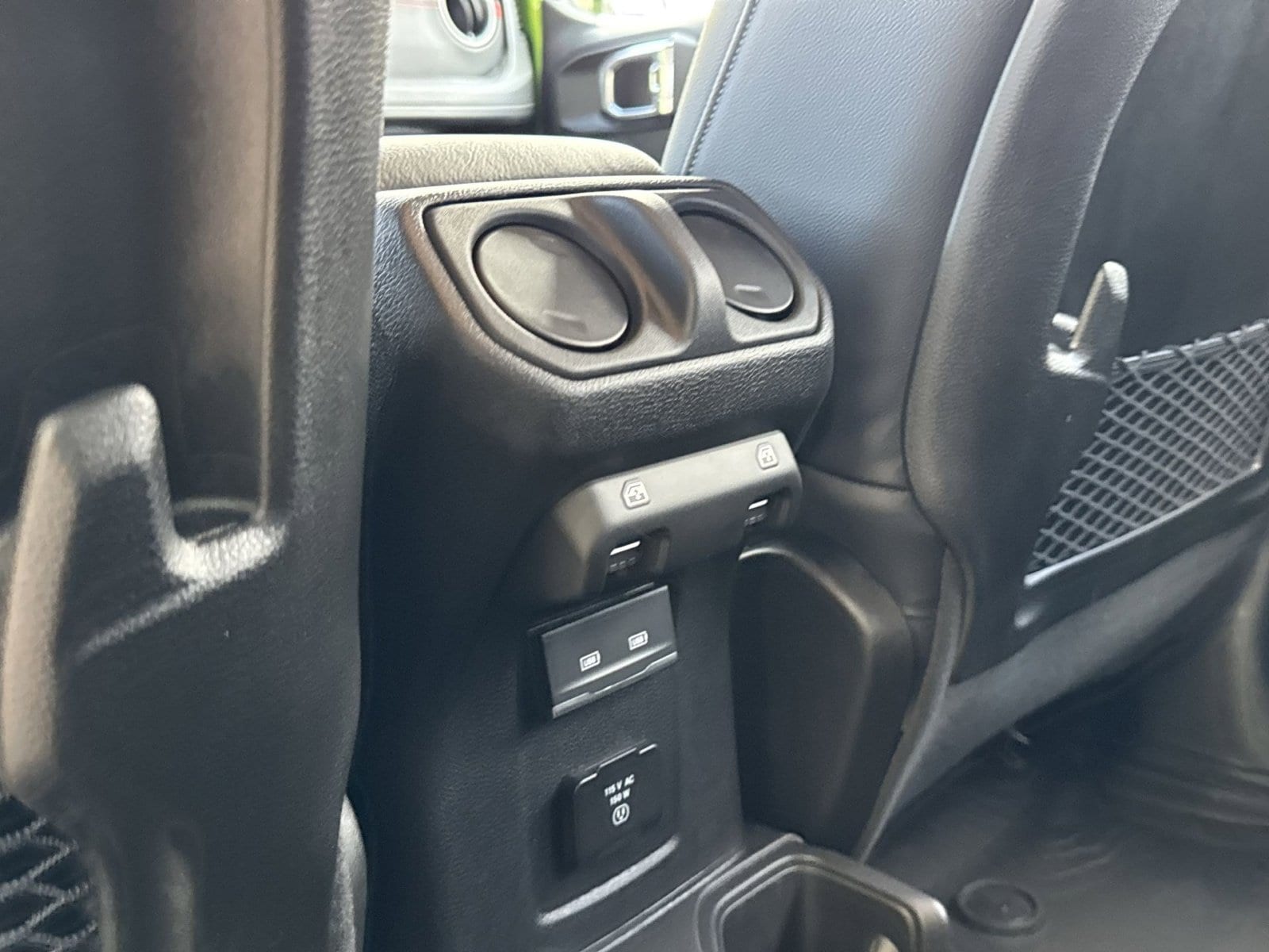 2025 Jeep Wrangler 4-Door Rubicon - Photo 28