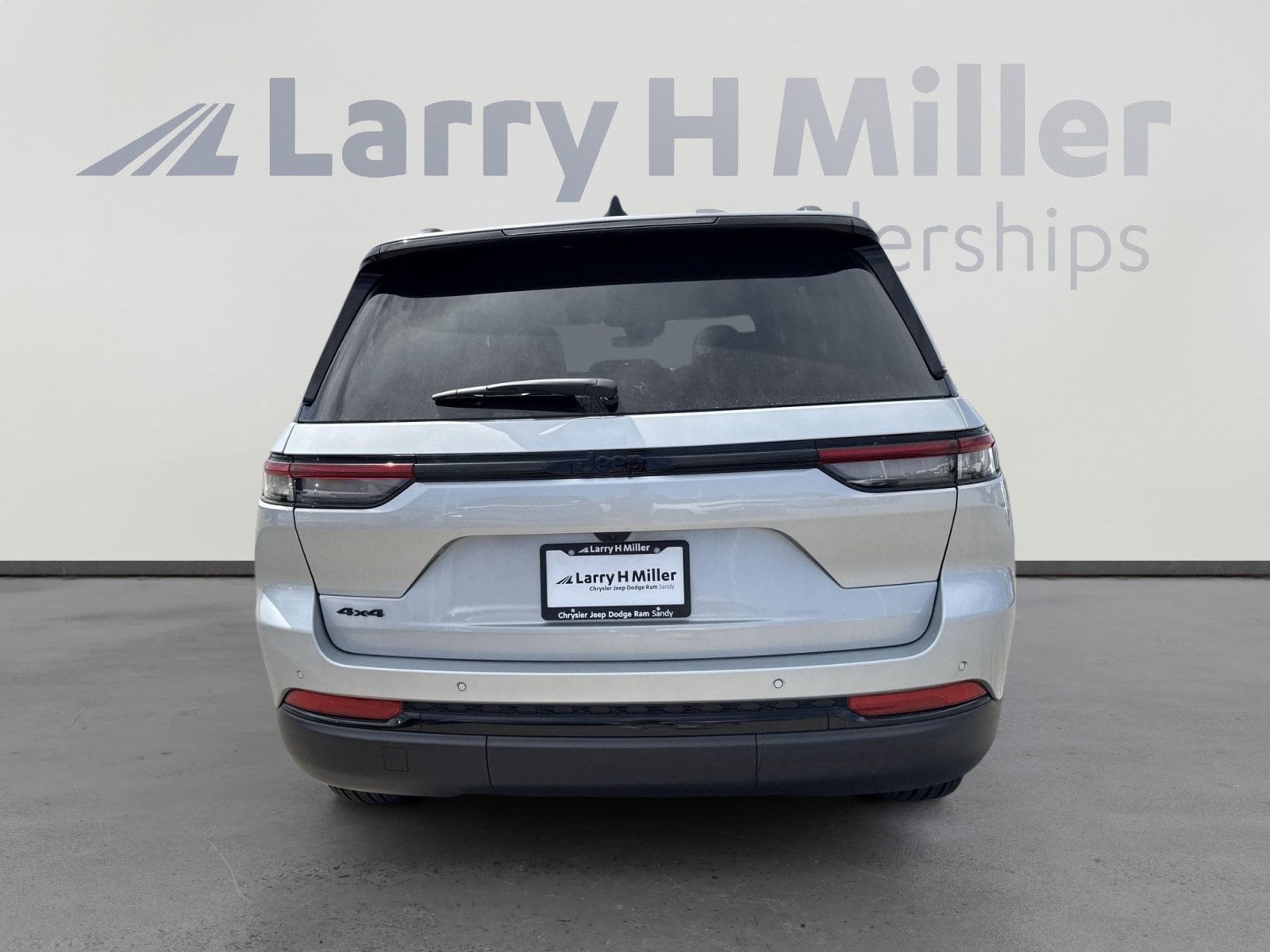 2025 Jeep Grand Cherokee Altitude - Photo 7