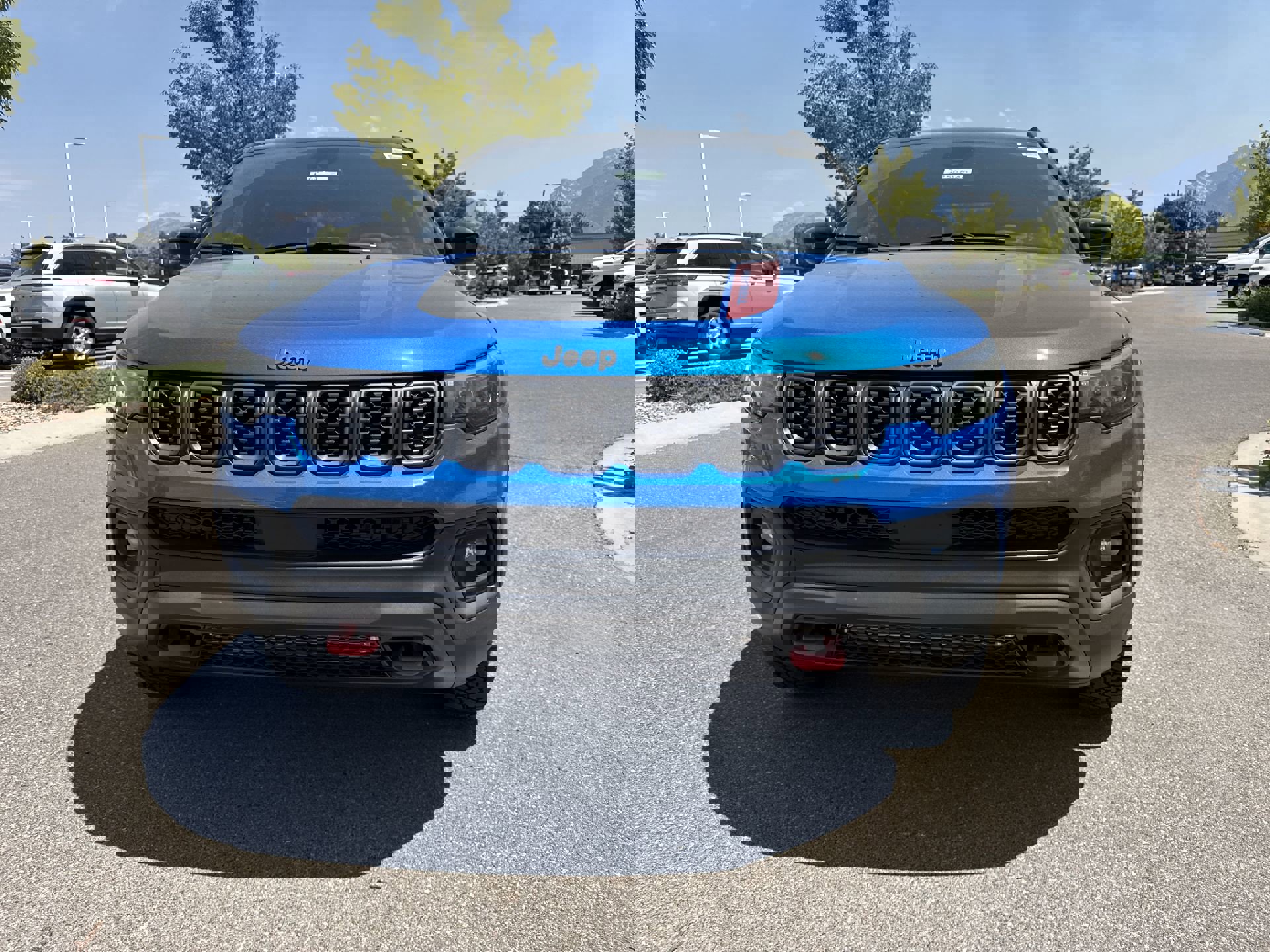 2025 Jeep Compass Trailhawk photo 3
