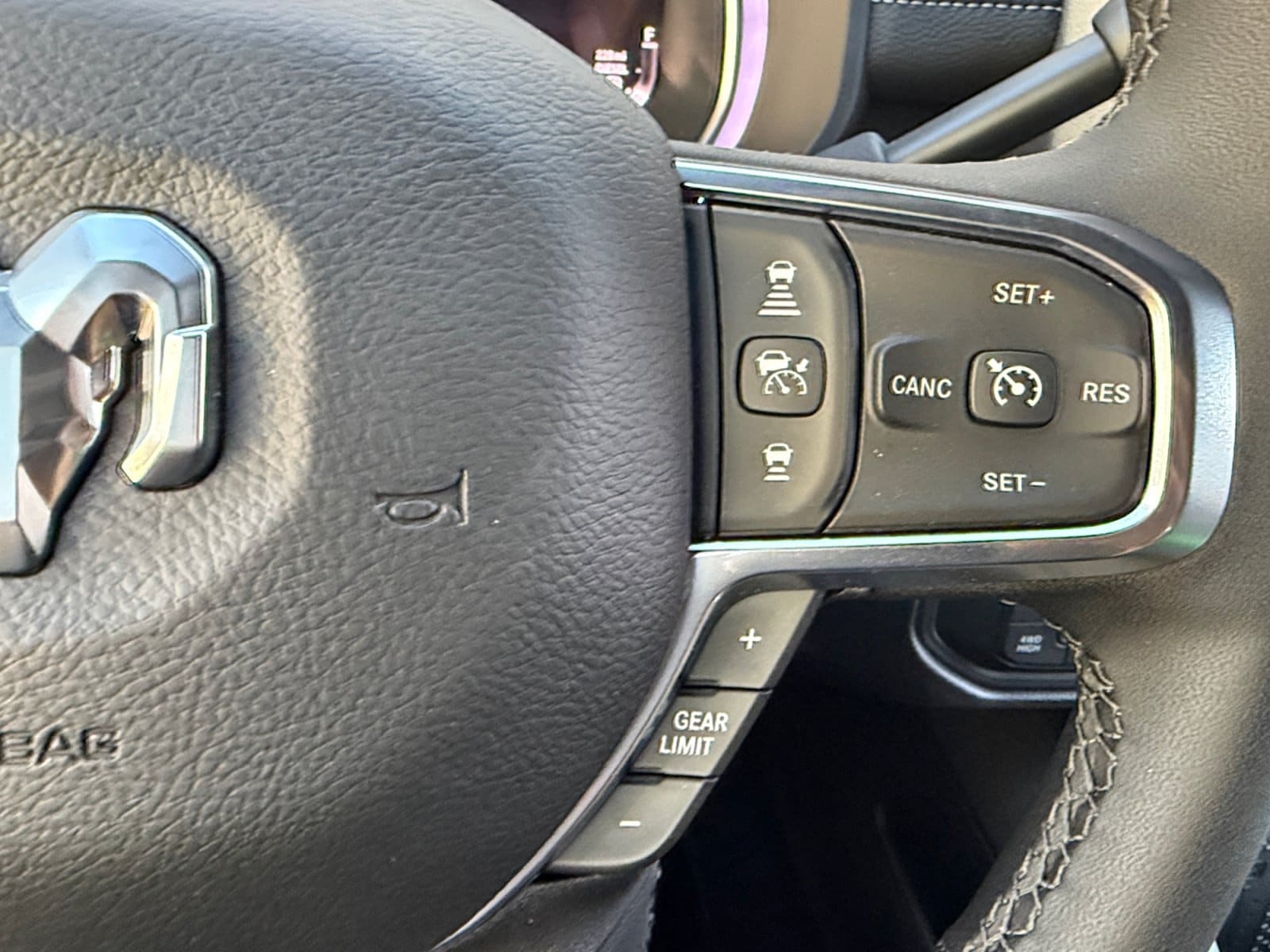 2026 RAM 2500 Laramie - Photo 16