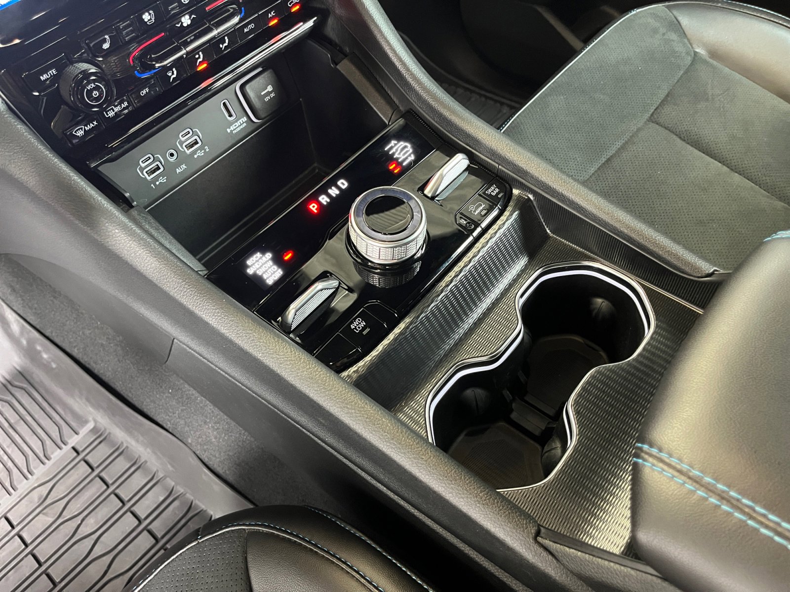 2025 Jeep Grand Cherokee Trailhawk 4xe - Photo 24