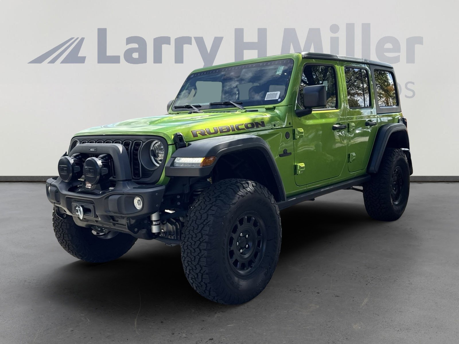 2025 Jeep Wrangler Rubicon photo 3