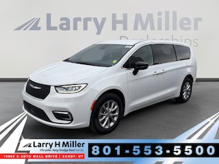 Used 2025 Chrysler Pacifica Select Van Passenger Van Sandy, UT