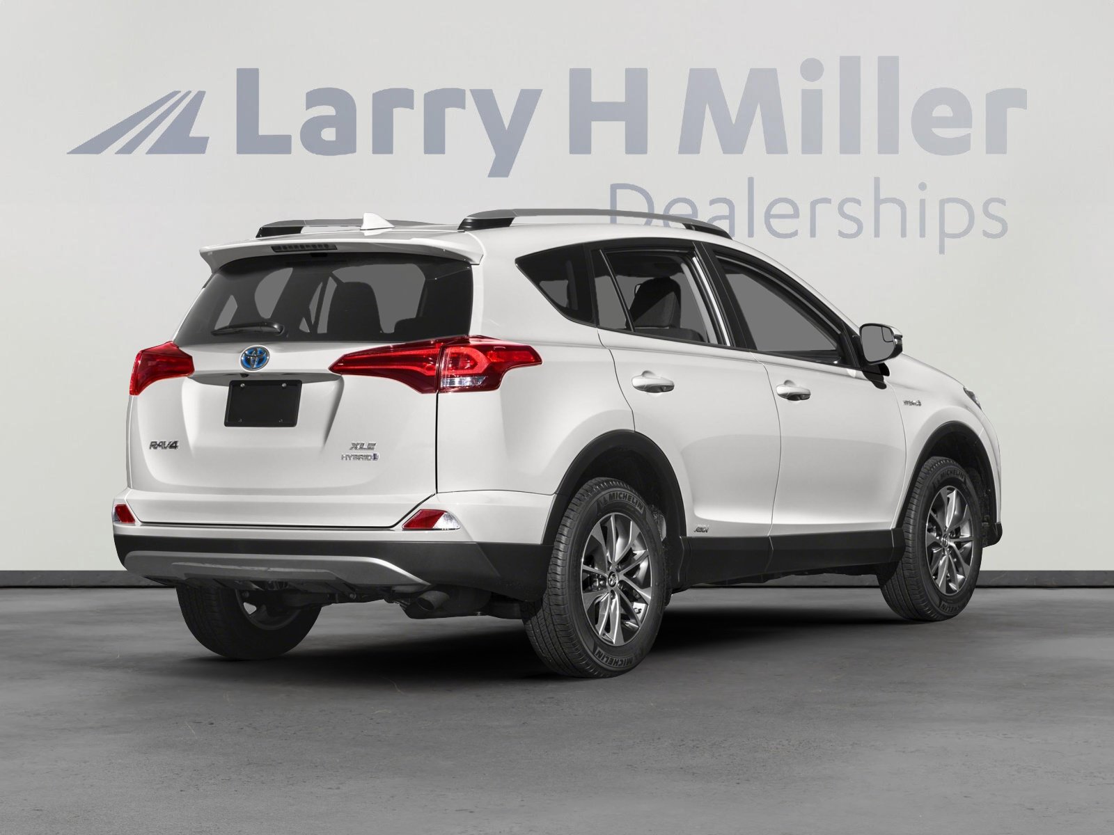 Used 2018 Toyota RAV4 XLE with VIN JTMRJREV8JD222731 for sale in Sandy, UT