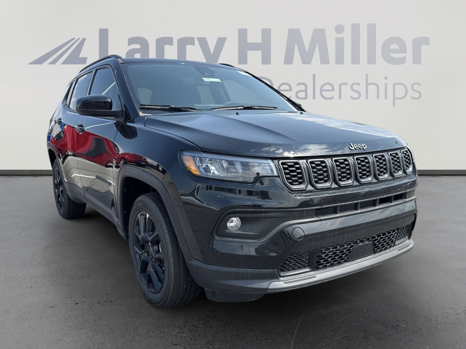2025 Jeep Compass Latitude photo 2