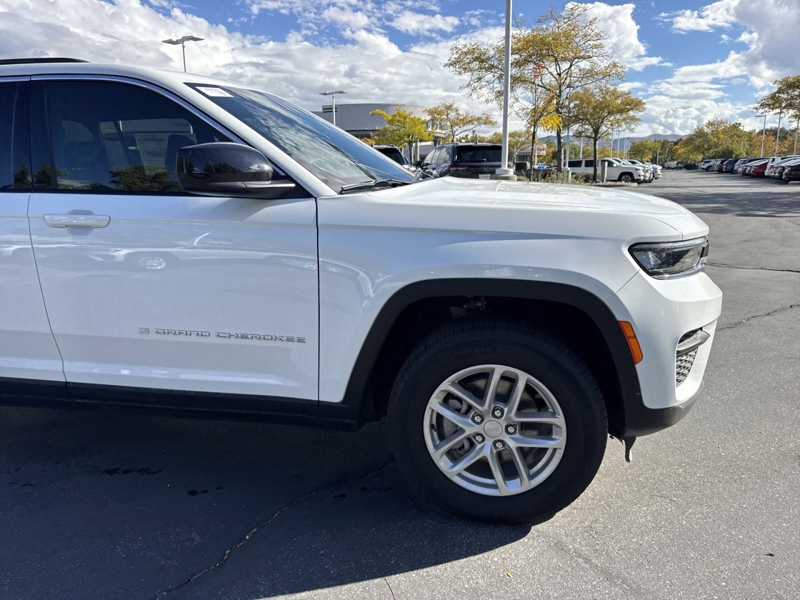 2025 Jeep Grand Cherokee Laredo - Photo 15