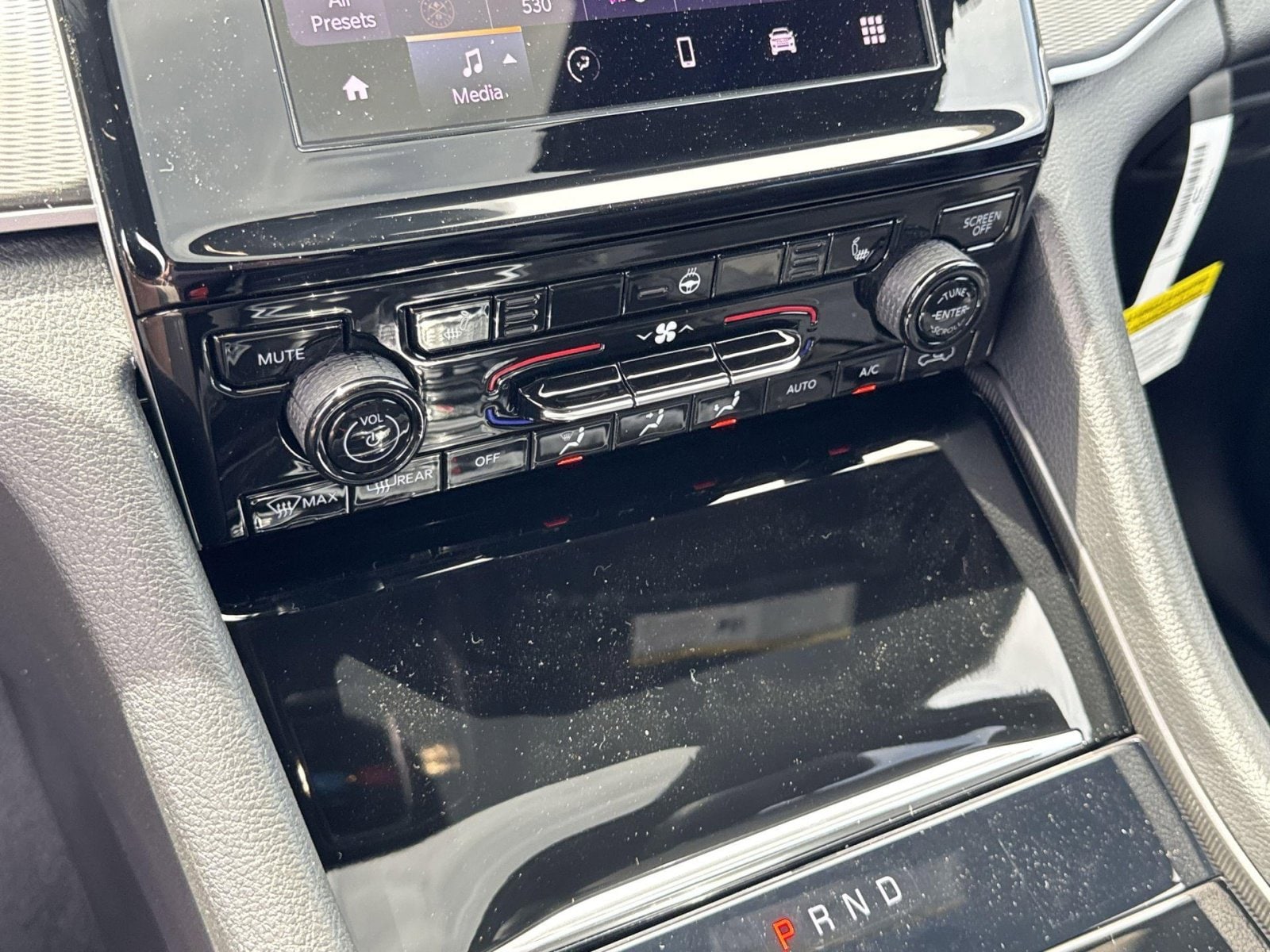 2025 Jeep Grand Cherokee Altitude - Photo 27