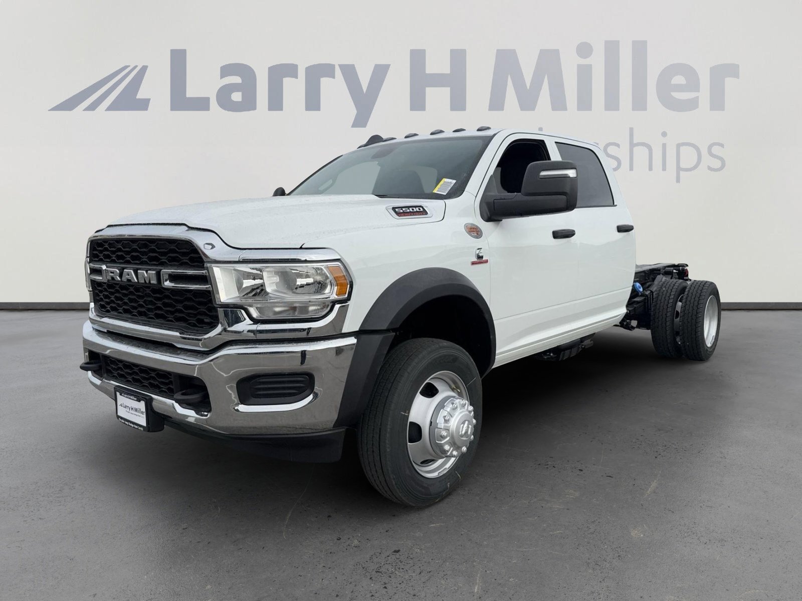 2024 Ram 5500 Tradesman photo 4