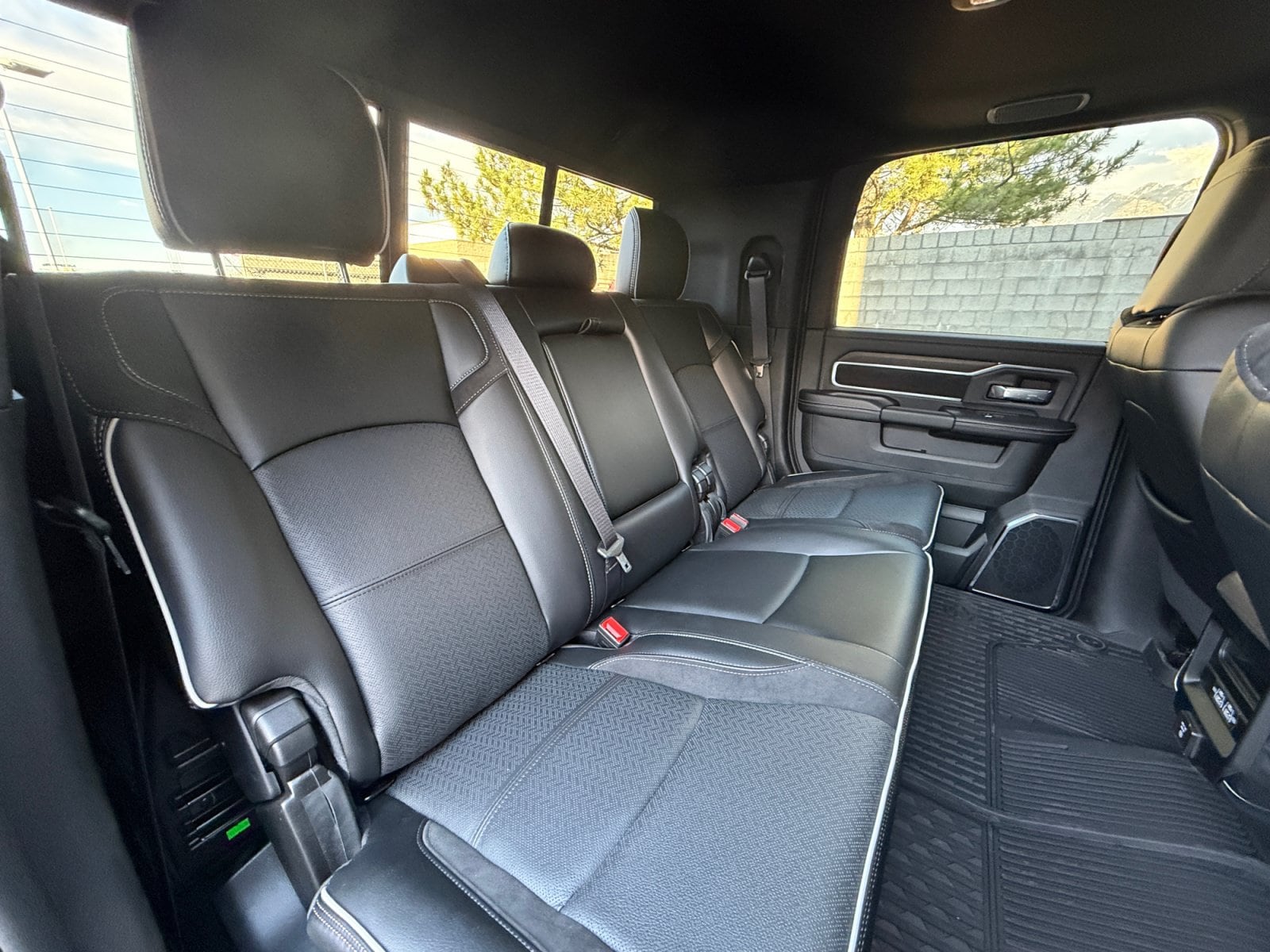 2026 RAM 2500 Laramie - Photo 18