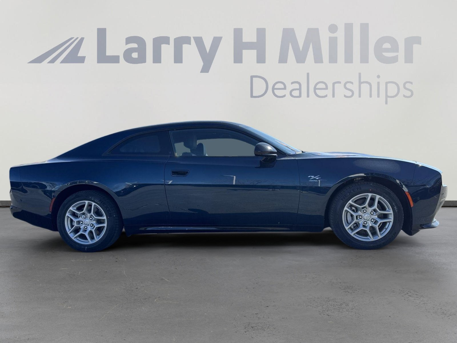 2025 Dodge Charger Daytona R/T - Photo 9