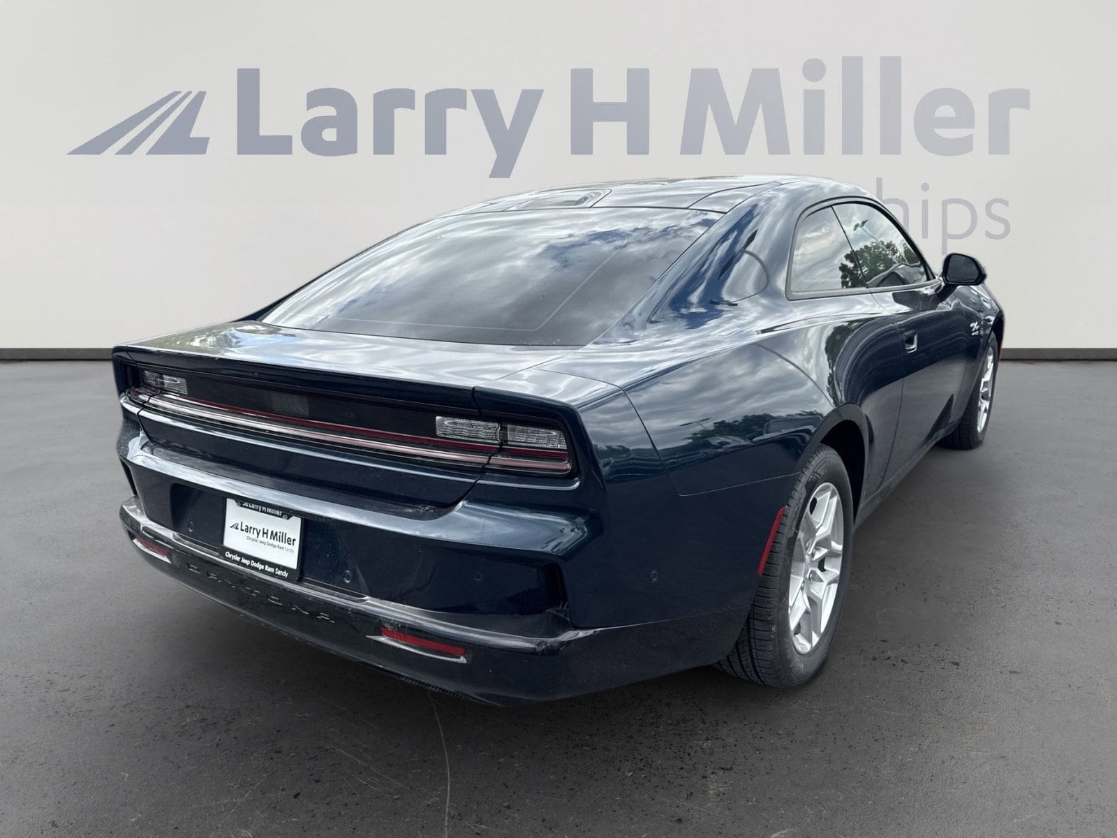 2025 Dodge Charger Daytona R/T - Photo 8