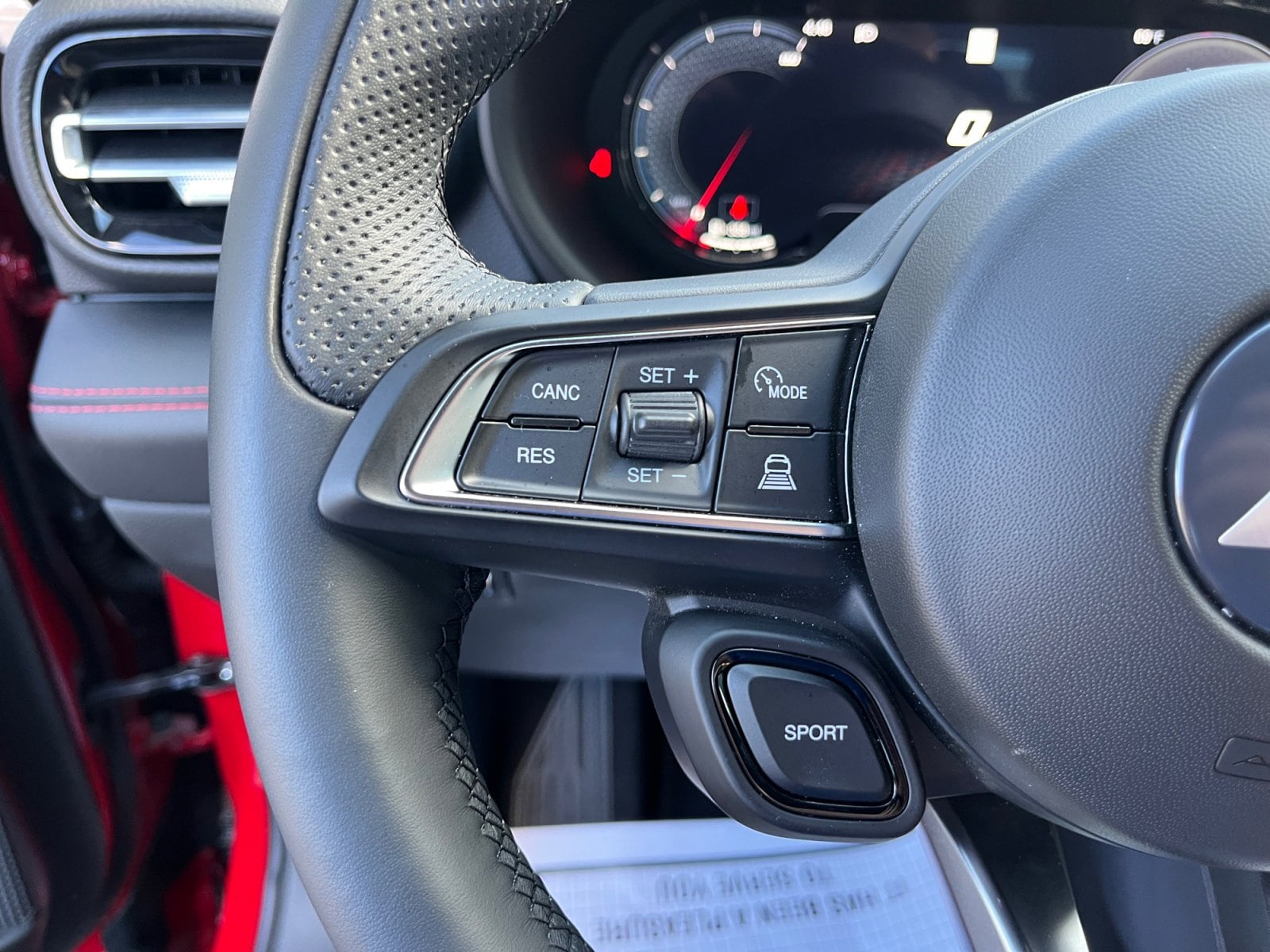 2025 Dodge Hornet GT - Photo 16
