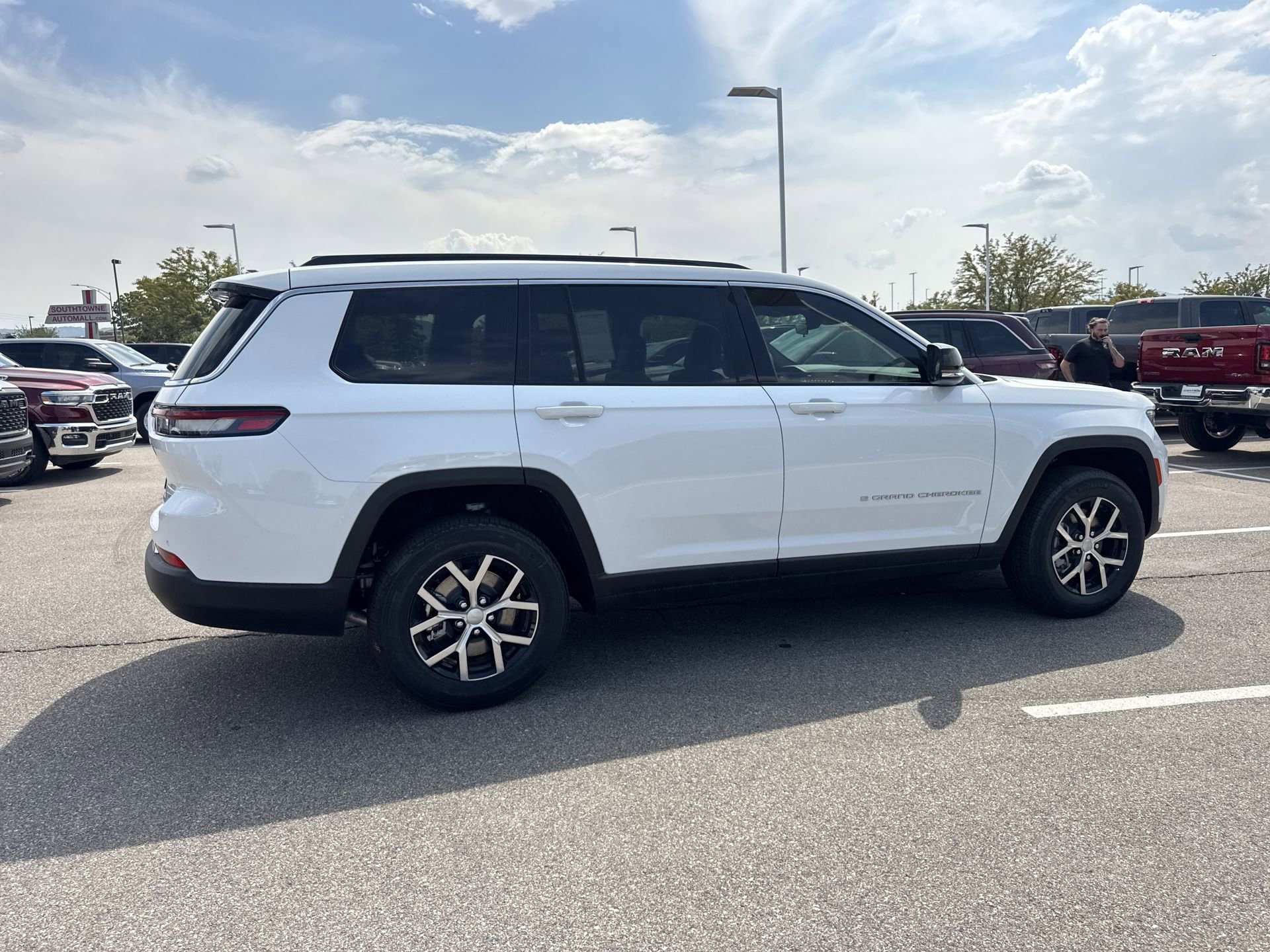 2025 Jeep Grand Cherokee L Limited - Photo 9