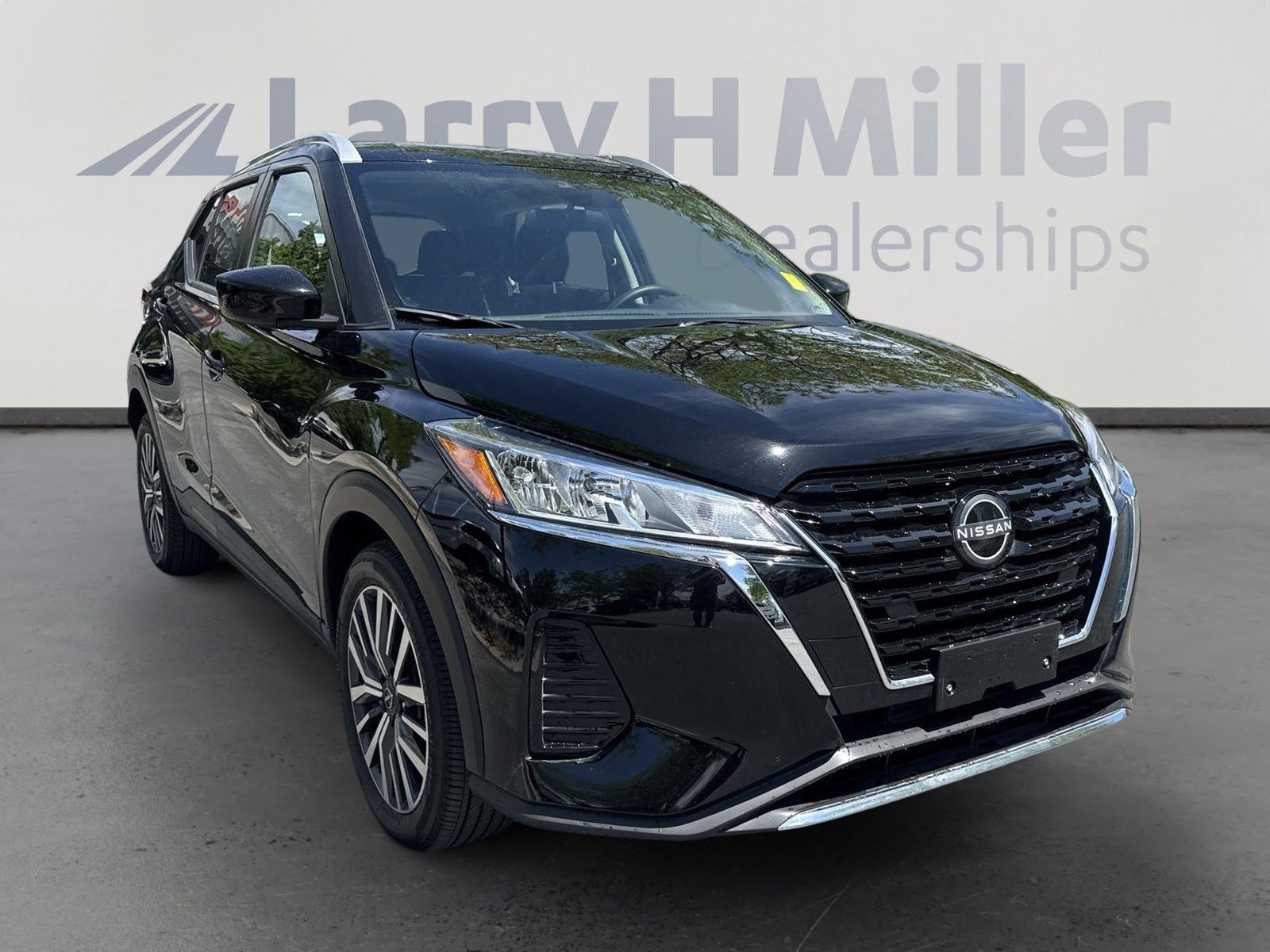Used 2024 Nissan Kicks SV with VIN 3N1CP5CV3RL560529 for sale in Sandy, UT