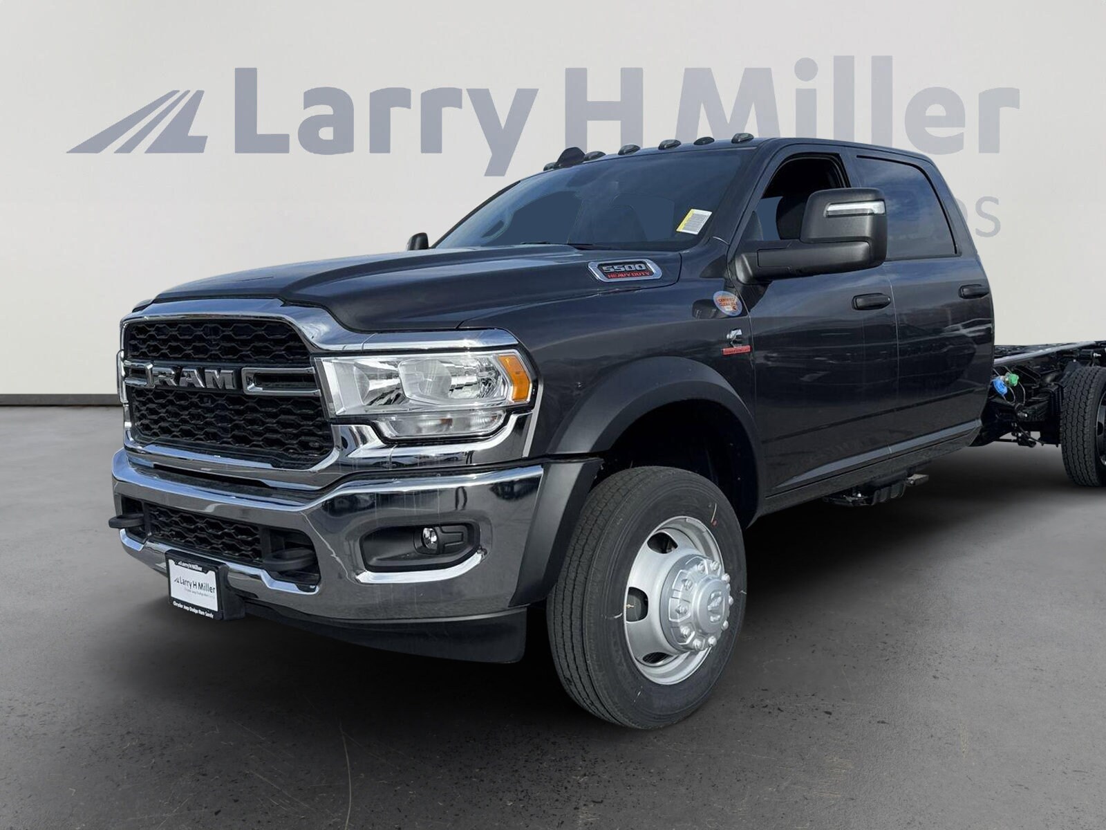 2024 Ram 5500 Tradesman photo 4