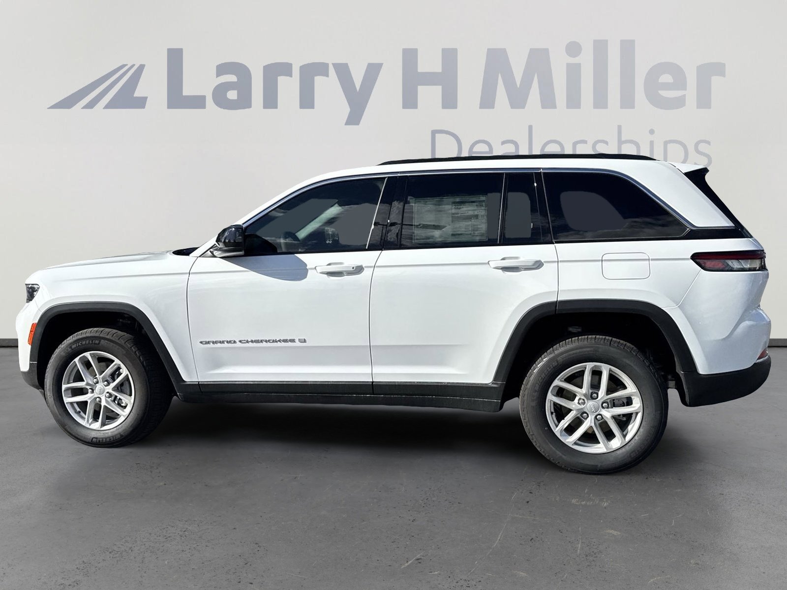 2025 Jeep Grand Cherokee Laredo - Photo 7