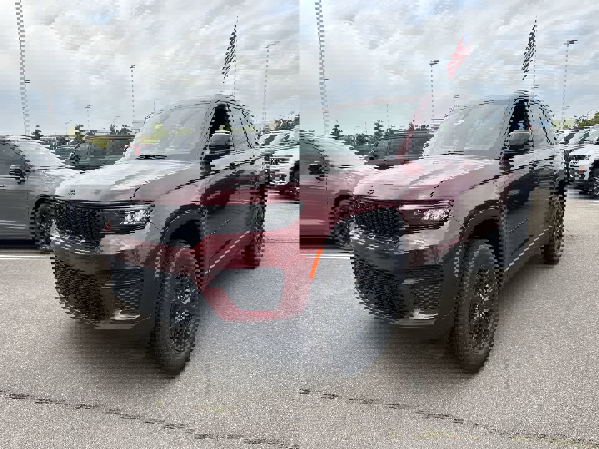 2025 Jeep Grand Cherokee Laredo photo 4