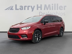 2026 Chrysler Pacifica Limited Passenger Van